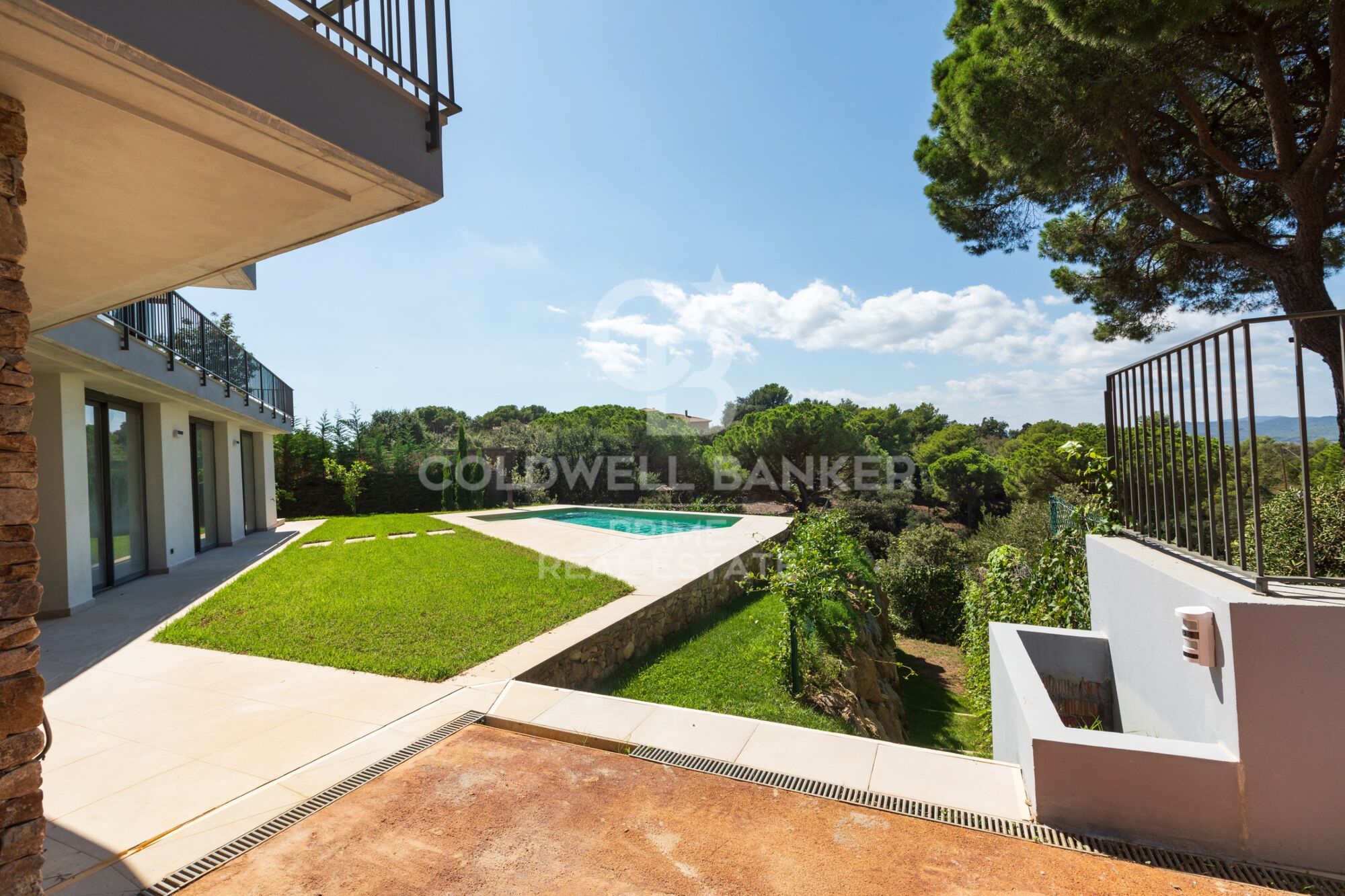 Exquisita casa unifamiliar en venta de alto lujo y comodidad en Residencial Begur