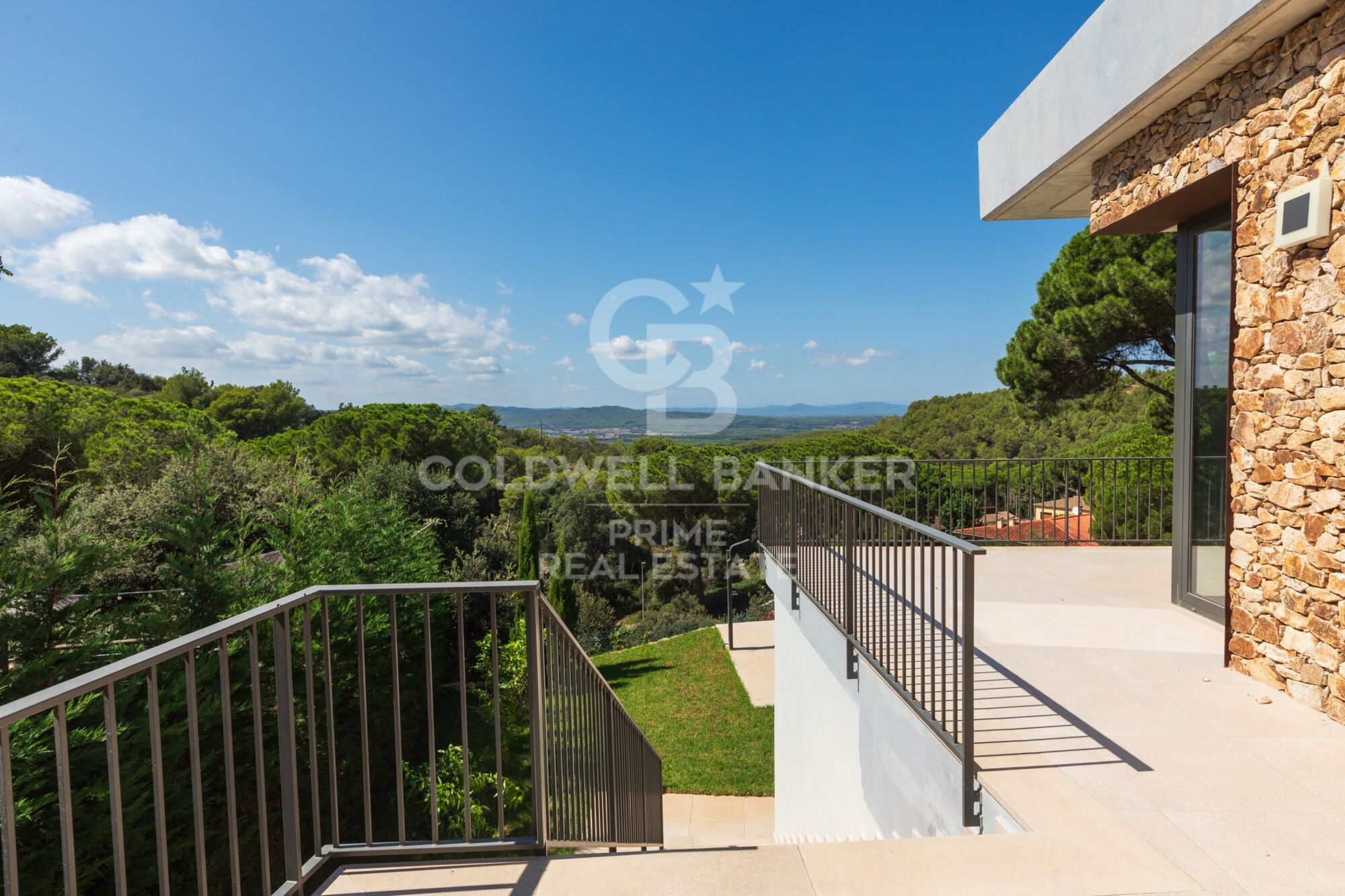 Exquise maison individuelle de luxe à vendre à Residencial Begur, offrant confort et élégance.