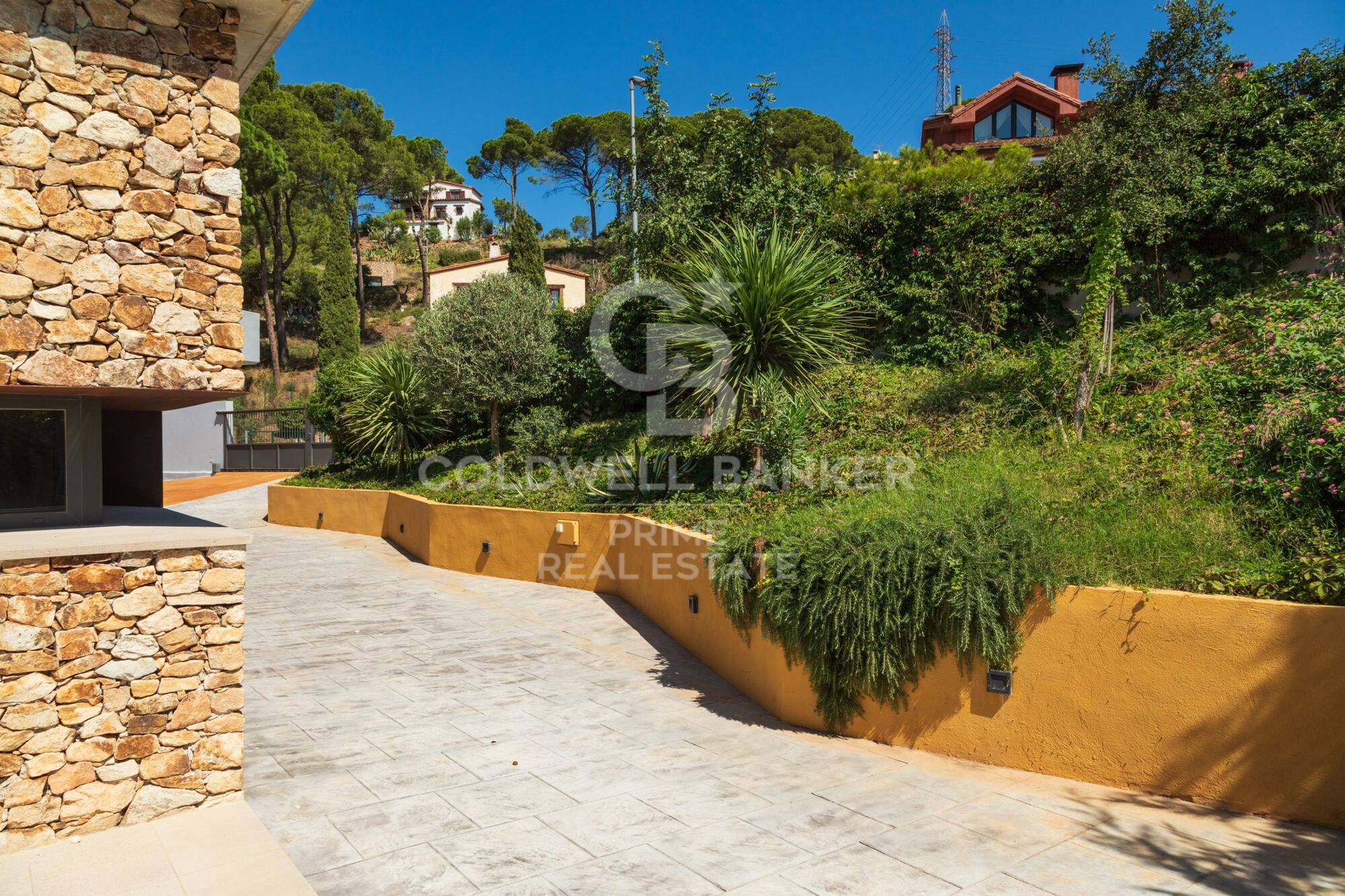 Exquise maison individuelle de luxe à vendre à Residencial Begur, offrant confort et élégance.