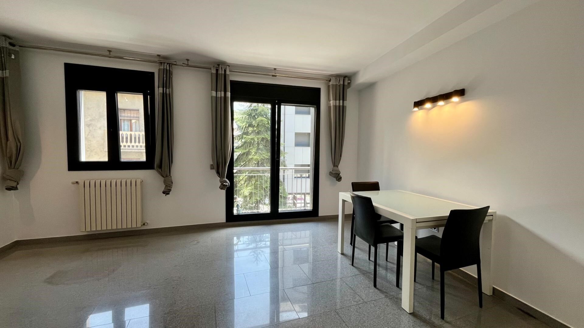 Apartment 3 Bedrooms Rent La Massana