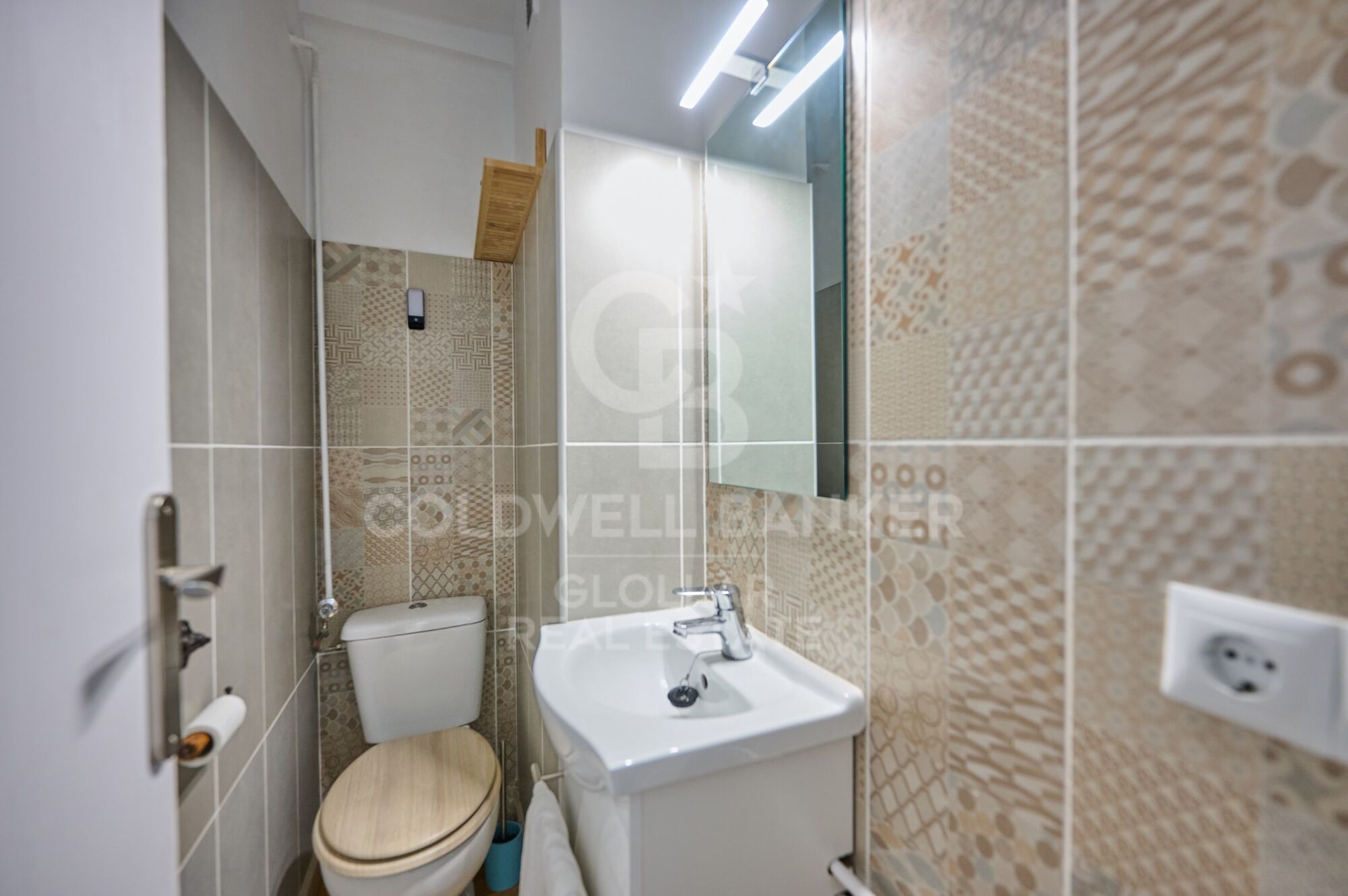 Apartment 3 Bedrooms Sale Alp