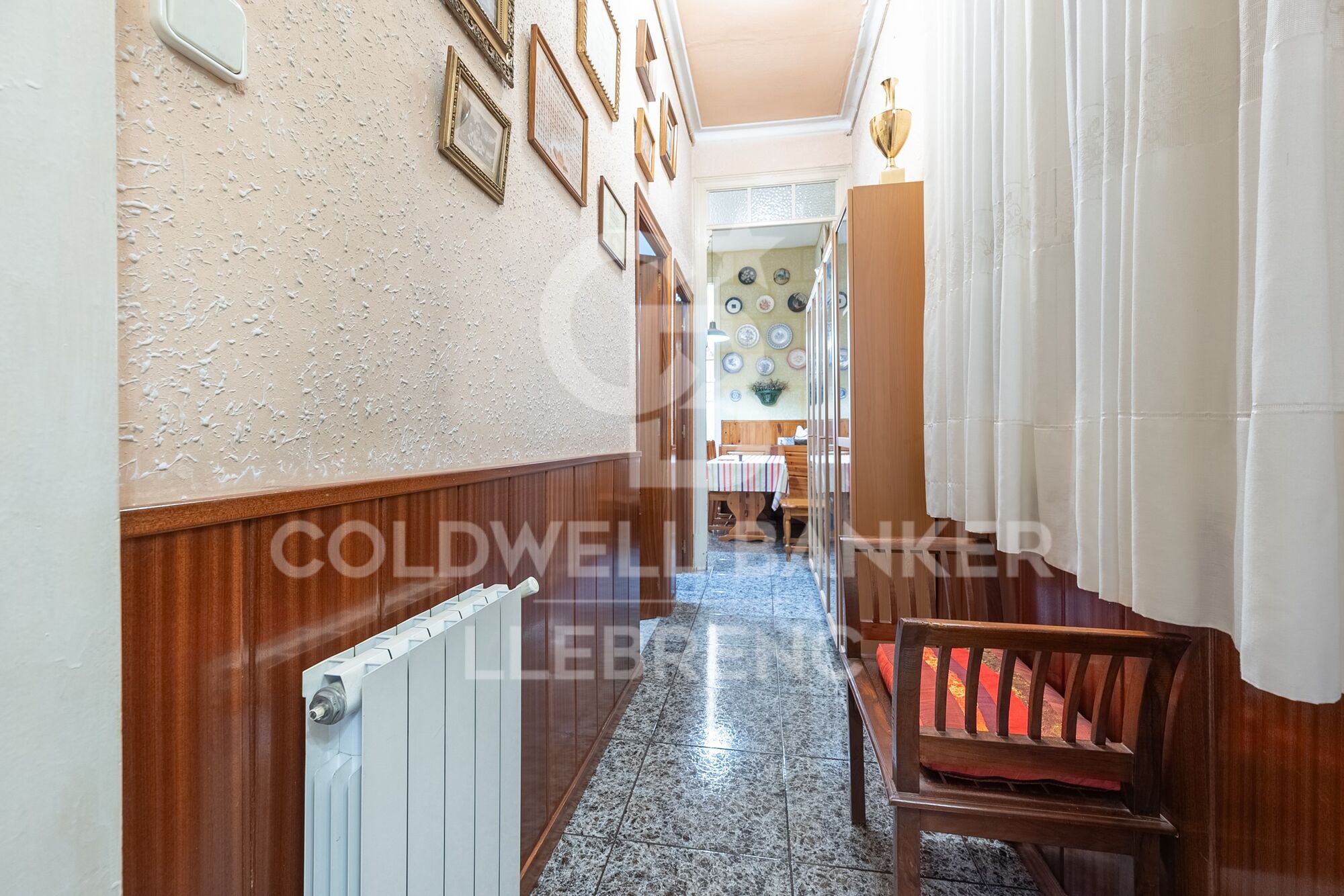 Apartment for Sale in Calle Valencia / Passeig Sant Joan - Prime Location with Stunning Views