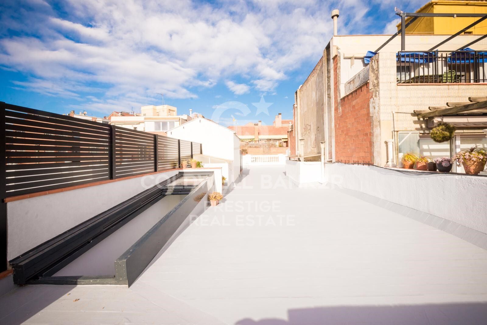 Renovated penthouse in Vallcarca