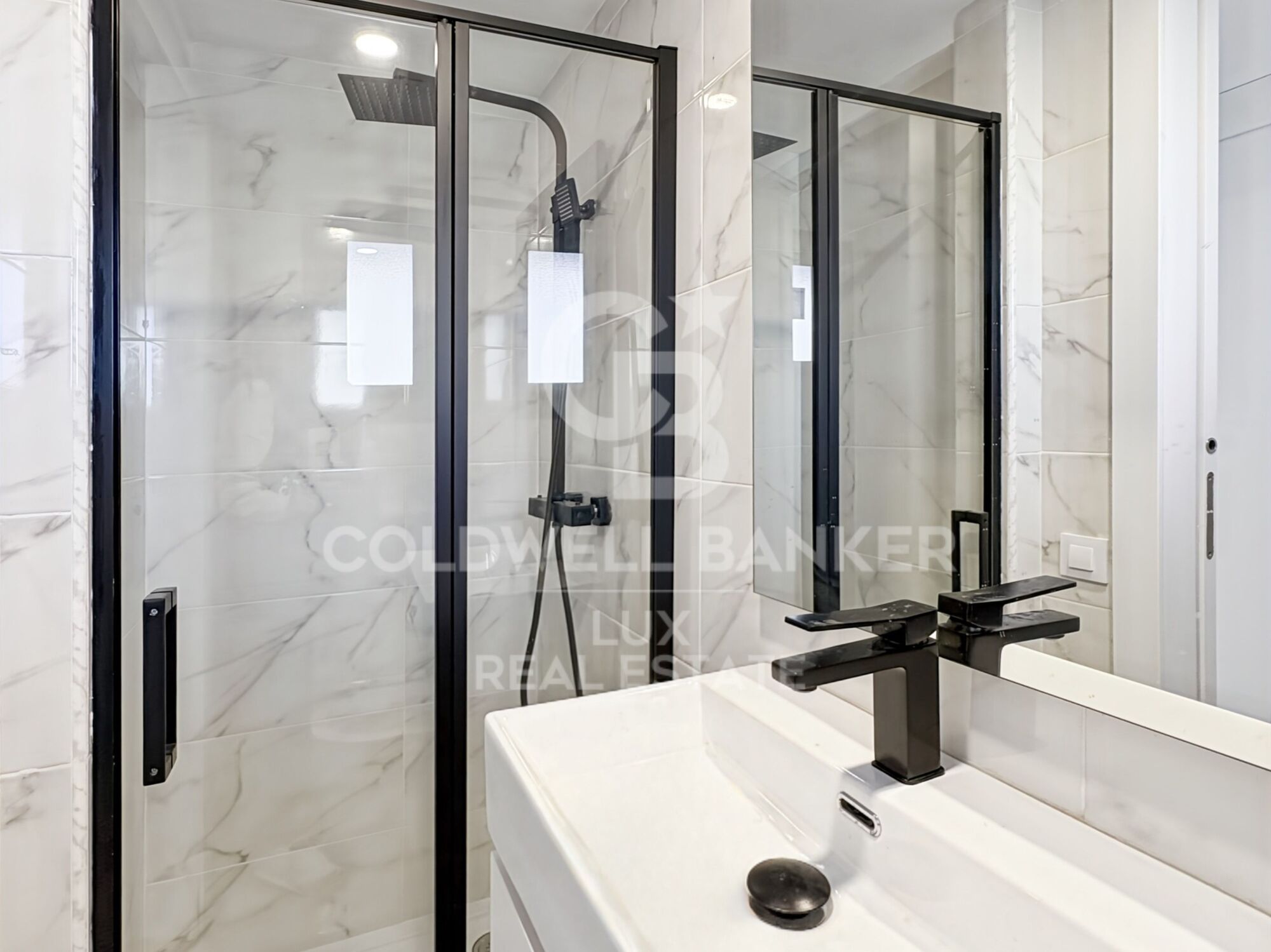 Maison rénovée avec amarrage et garage à Empuriabrava
