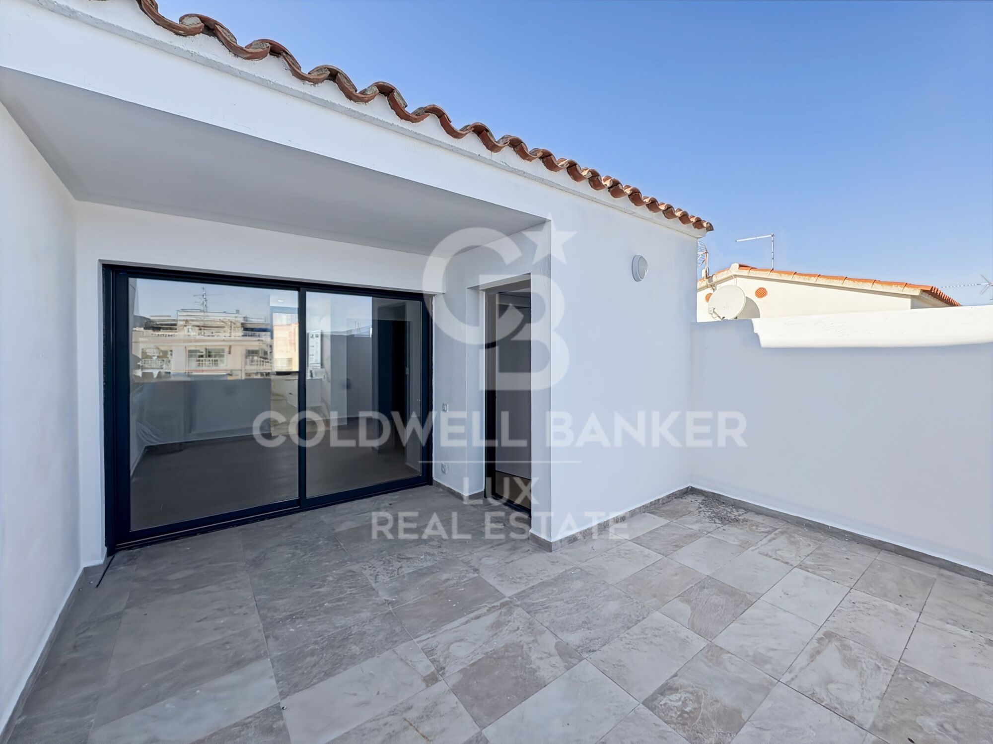 Maison rénovée avec amarrage et garage à Empuriabrava