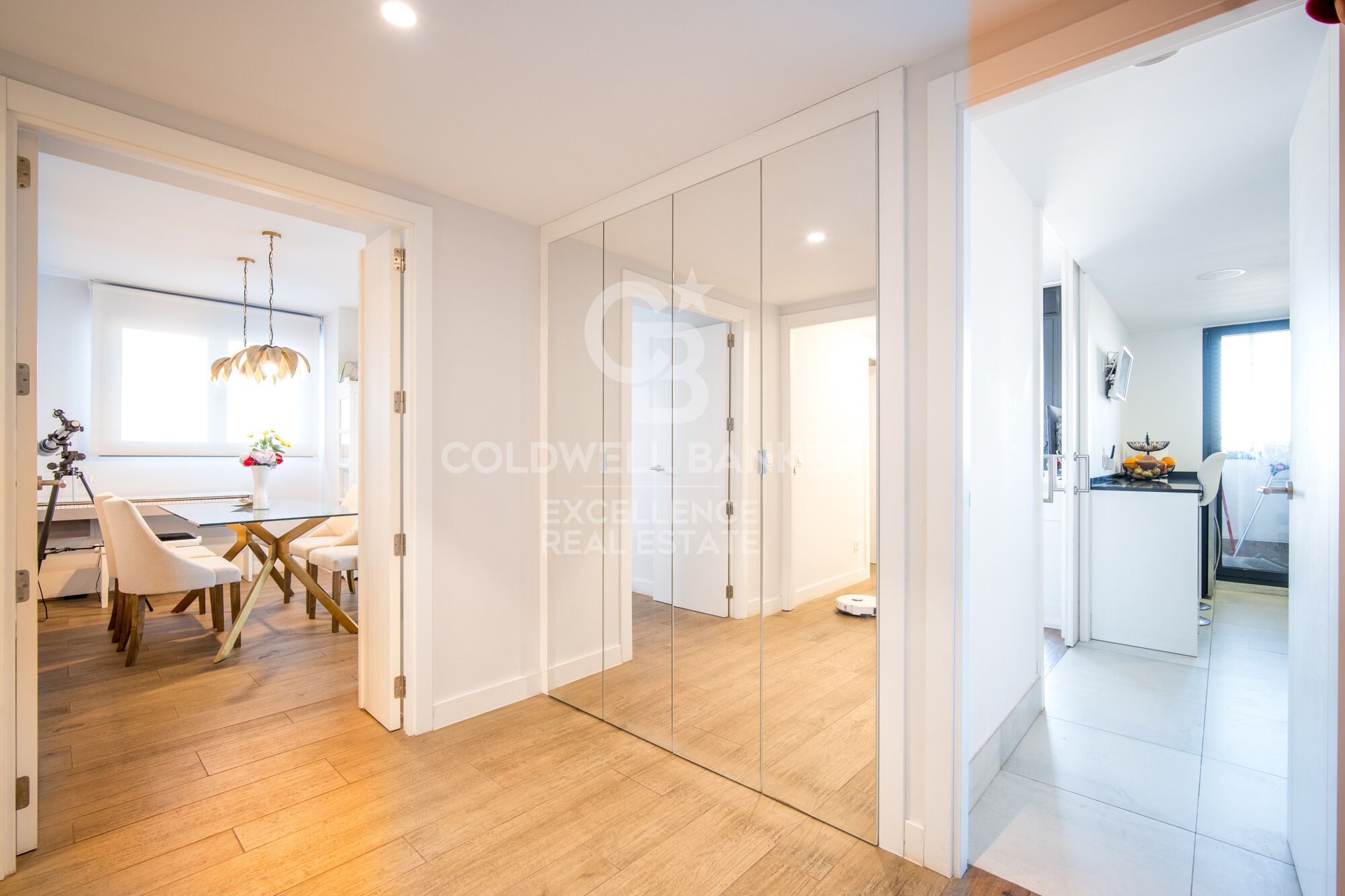 Magnifico piso con terraza de 40m2, urbanización con piscina, parking y vista panorámica