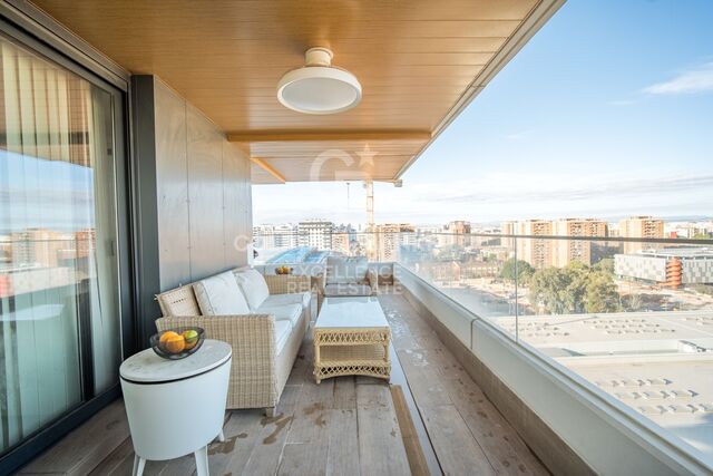 Magnificent Apartment with 40 m² Terrace, Pool, Parking and Panoramic Views