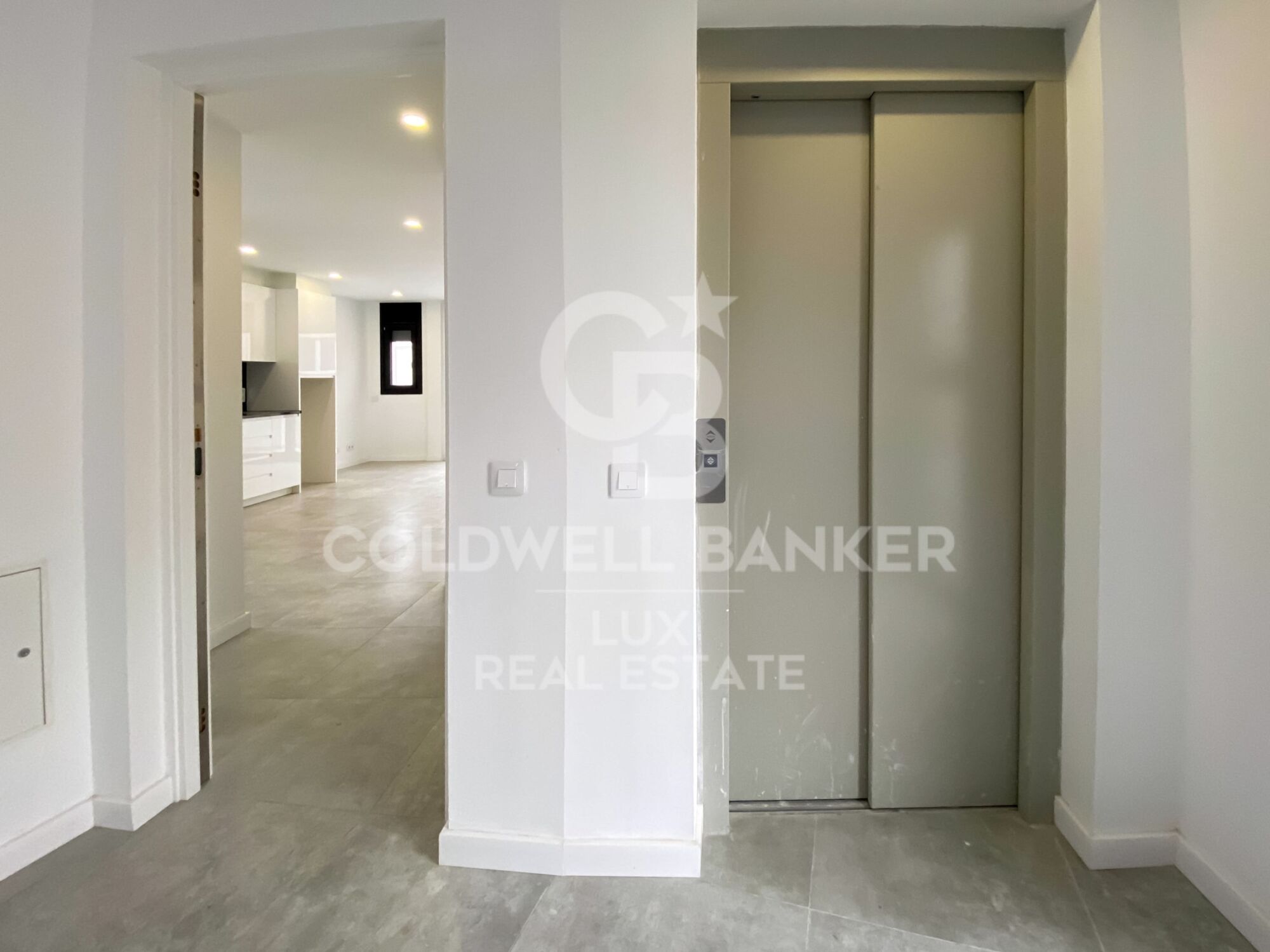 Duplex in new property in Sta. Margarita, Roses