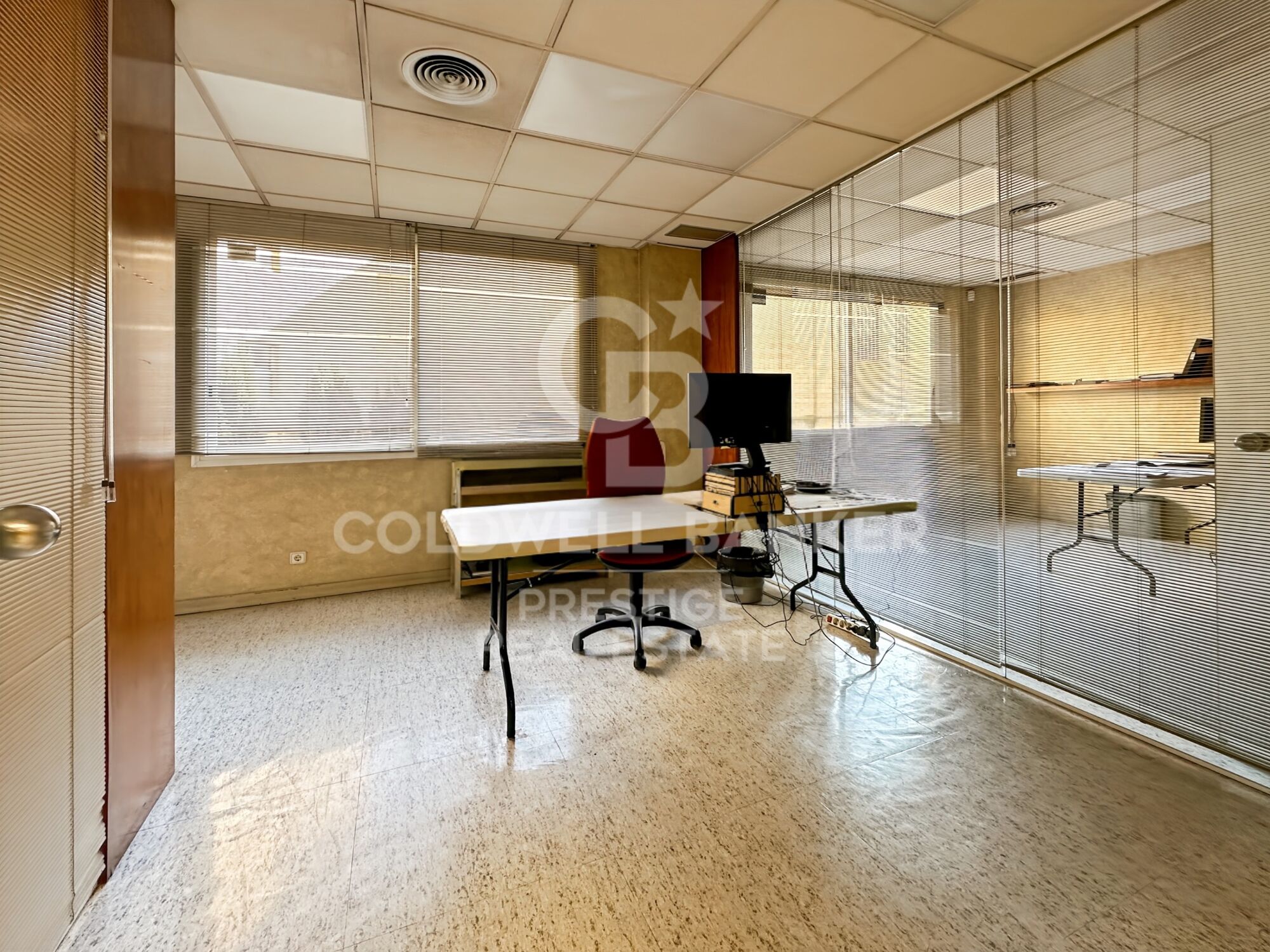 Amplio Local/Nave de 811 m² en Sarrià-Sant Gervasi