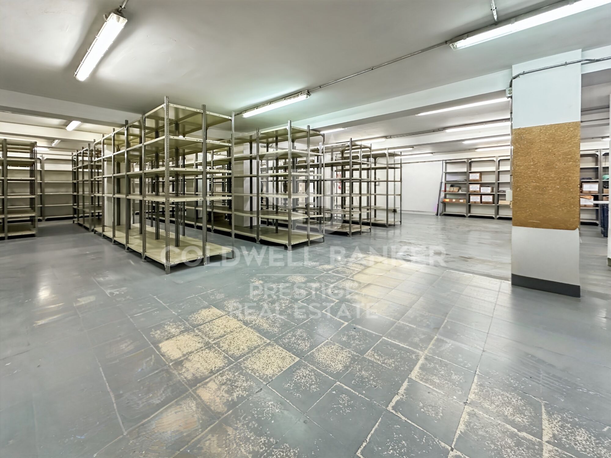 Amplio Local/Nave de 811 m² en Sarrià-Sant Gervasi