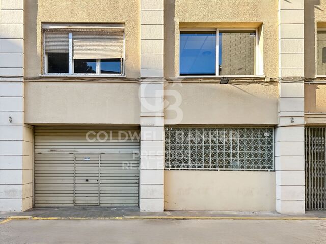 Spacious Premises/Warehouse of 811 m² in Sarrià-Sant Gervasi