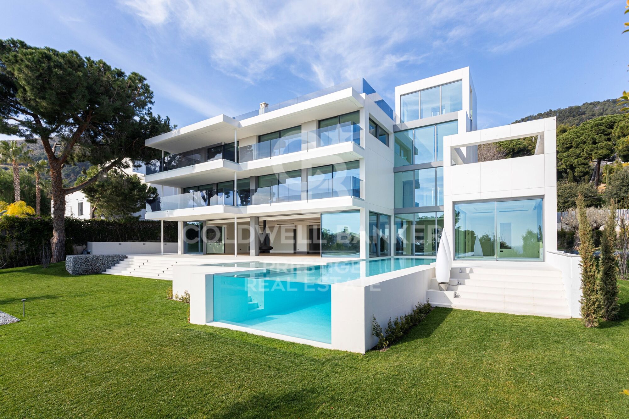 RÉSIDENCE DE LUXE EXCLUSIVE À PEDRALBES, BARCELONE