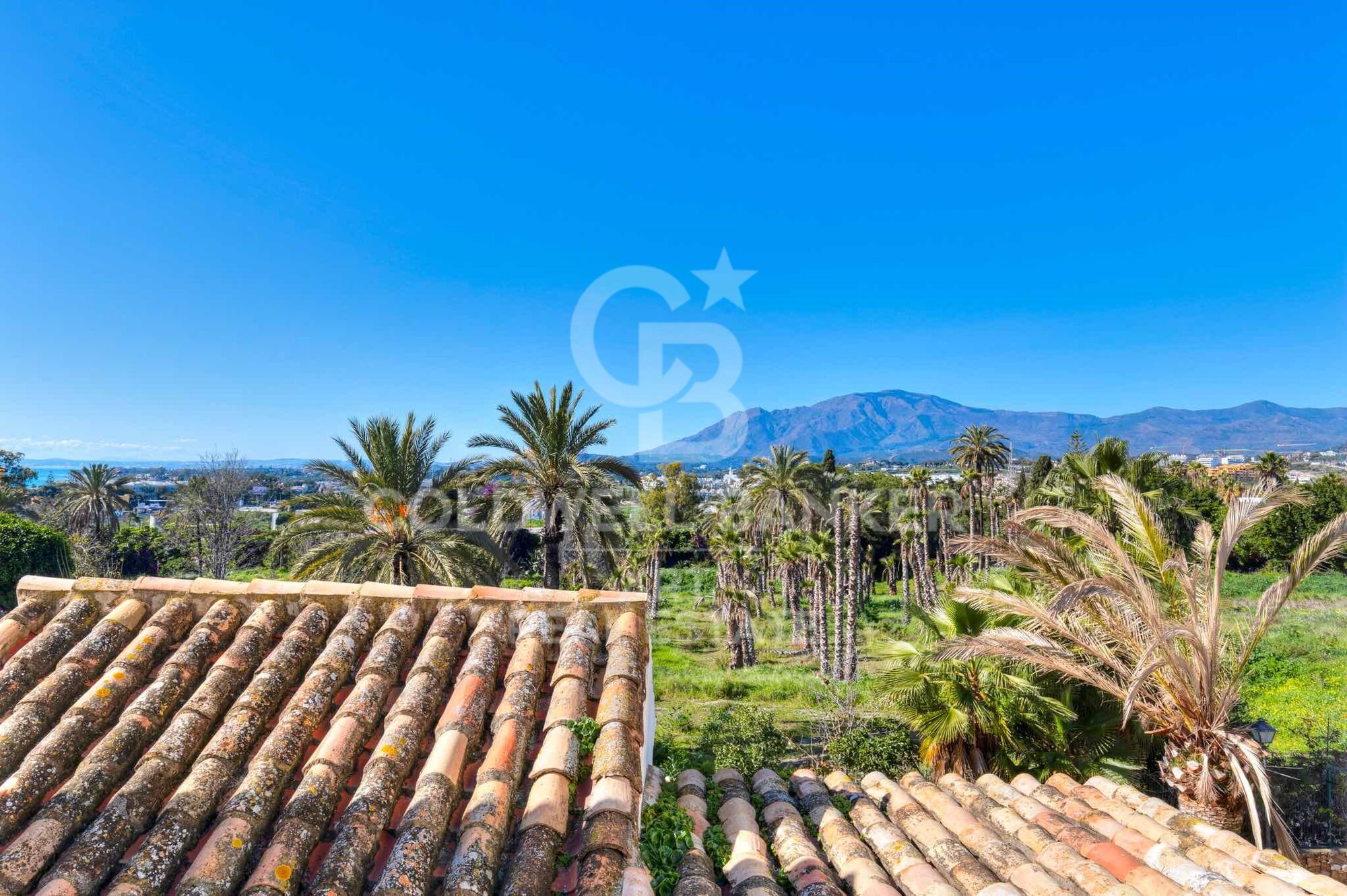 Preciosa casa adosada en Estepona