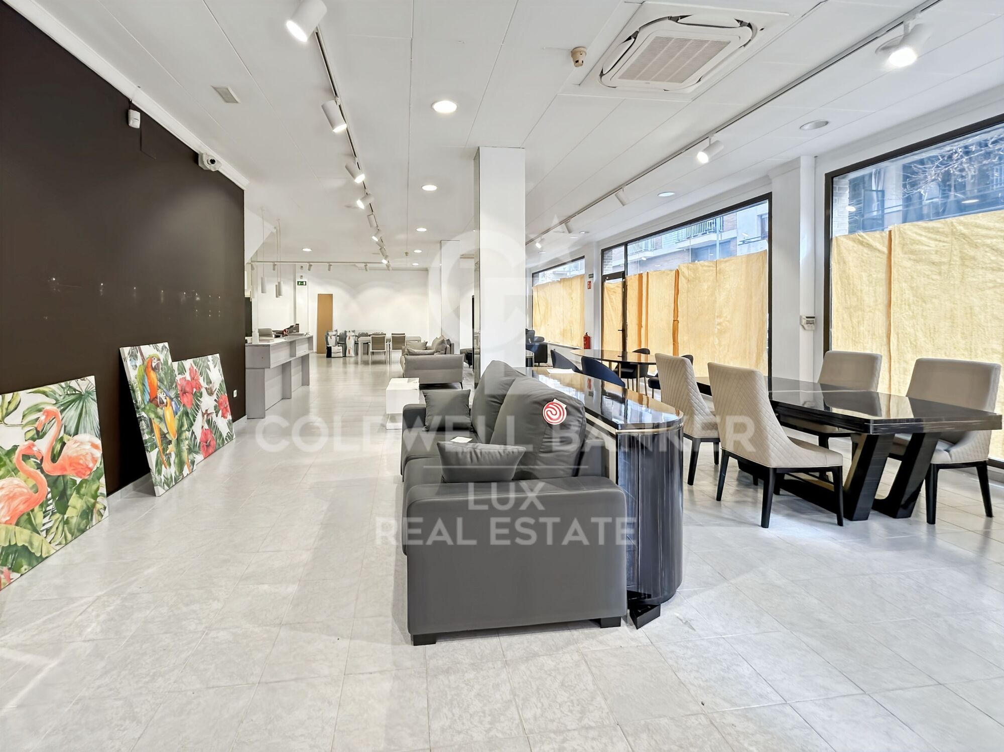 Modular commercial space with basement