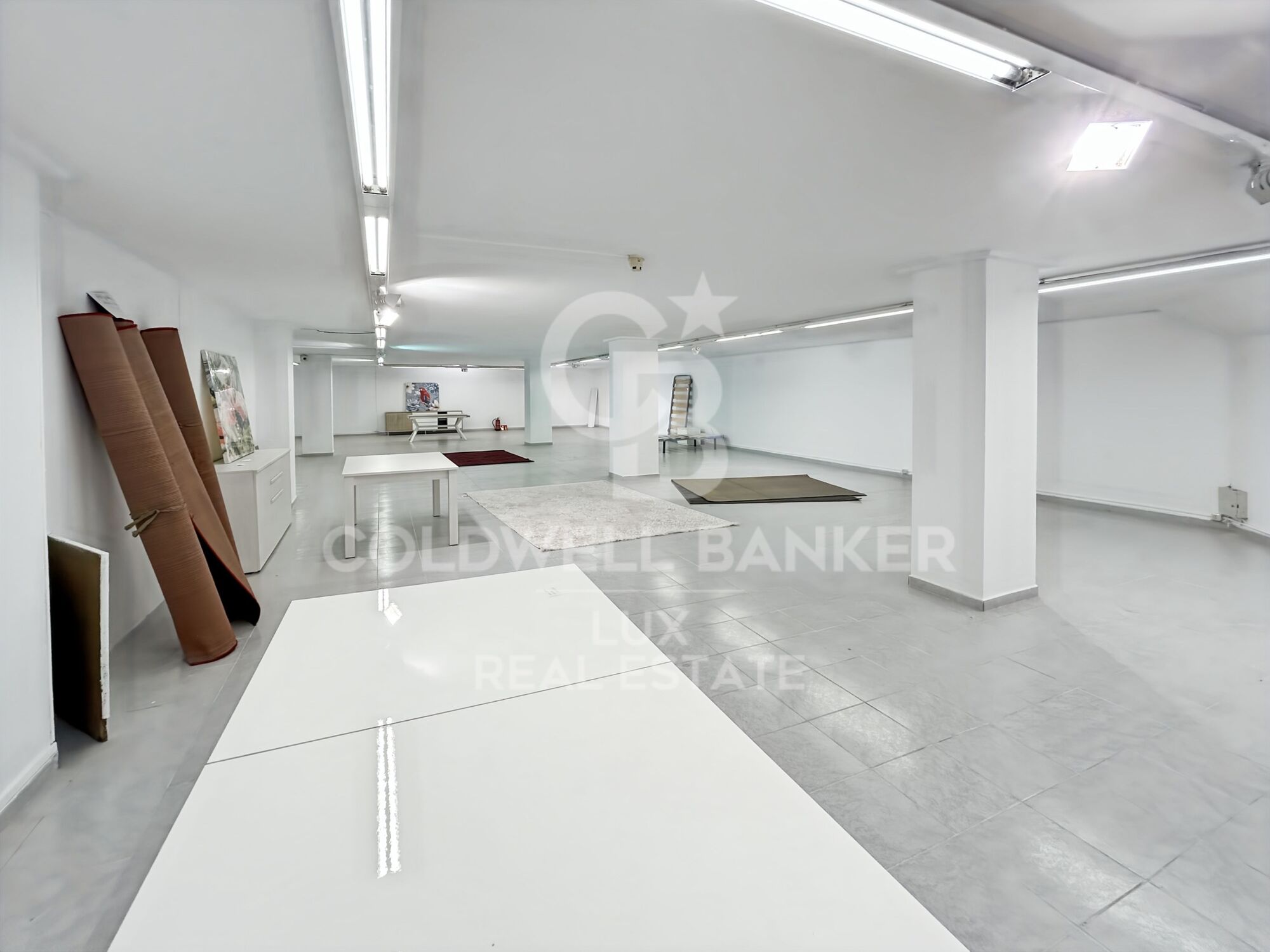 Modular commercial space with basement