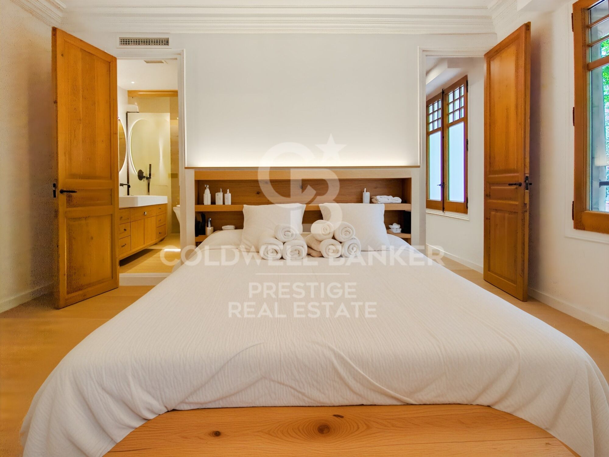 Spectacular apartment with a terrace in a classic building. 'cuadrado de oro. 'La Dreta de l'Eixample', Barcelona