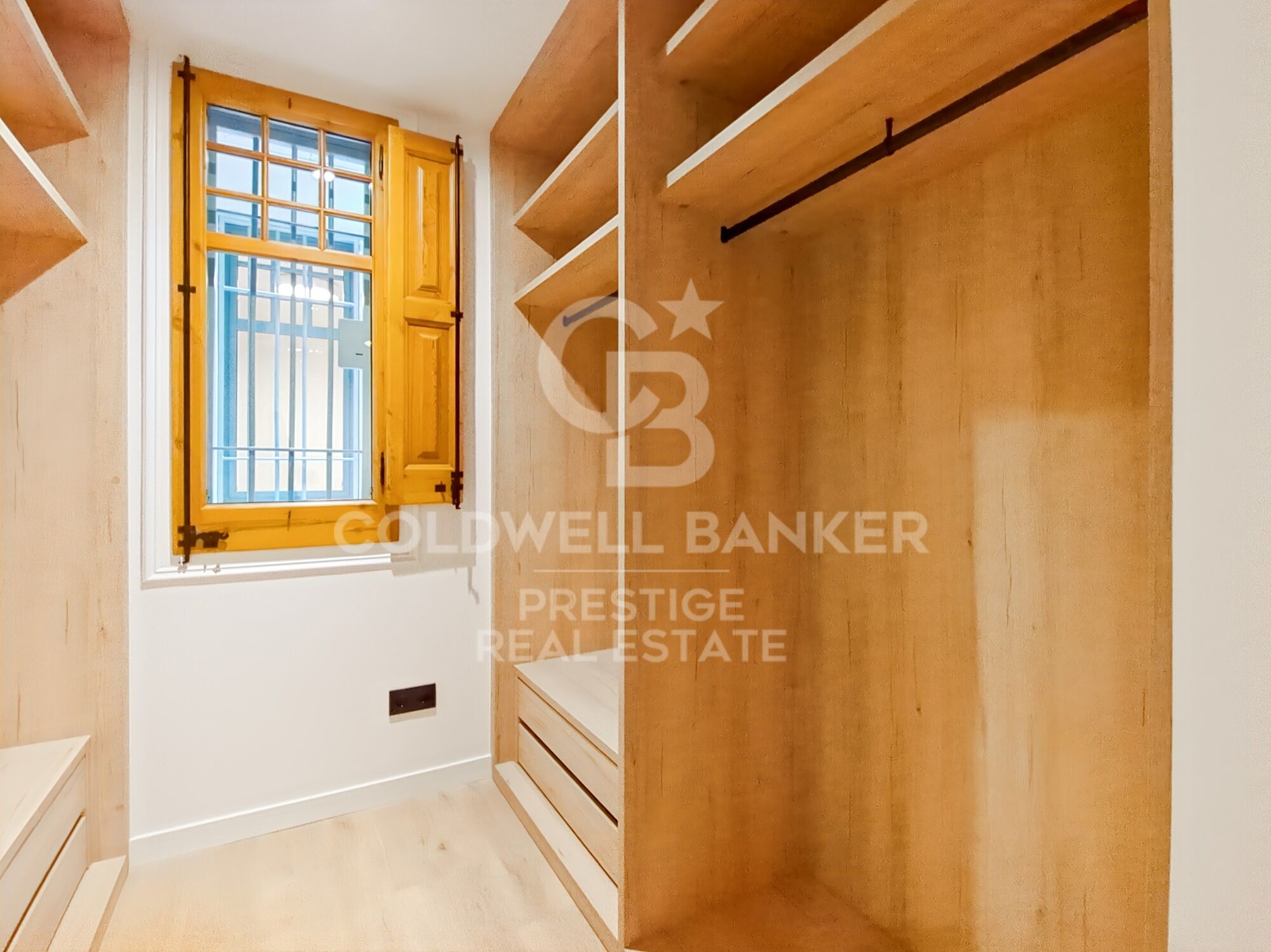 Spectacular apartment with a terrace in a classic building. 'cuadrado de oro. 'La Dreta de l'Eixample', Barcelona