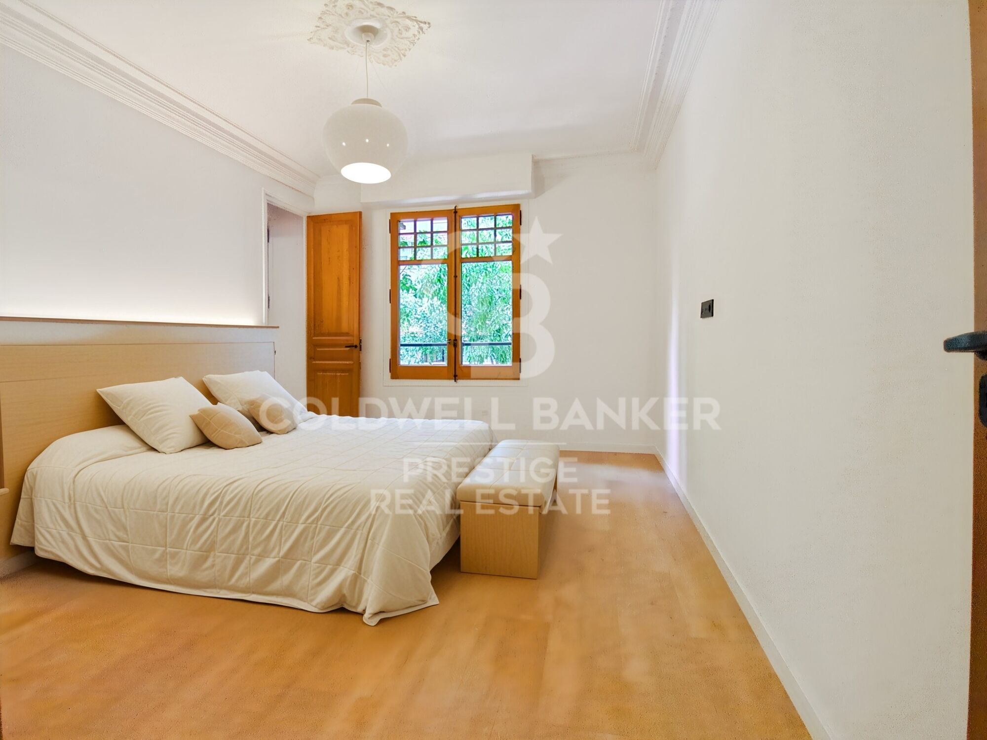 Spectacular apartment with a terrace in a classic building. 'cuadrado de oro. 'La Dreta de l'Eixample', Barcelona