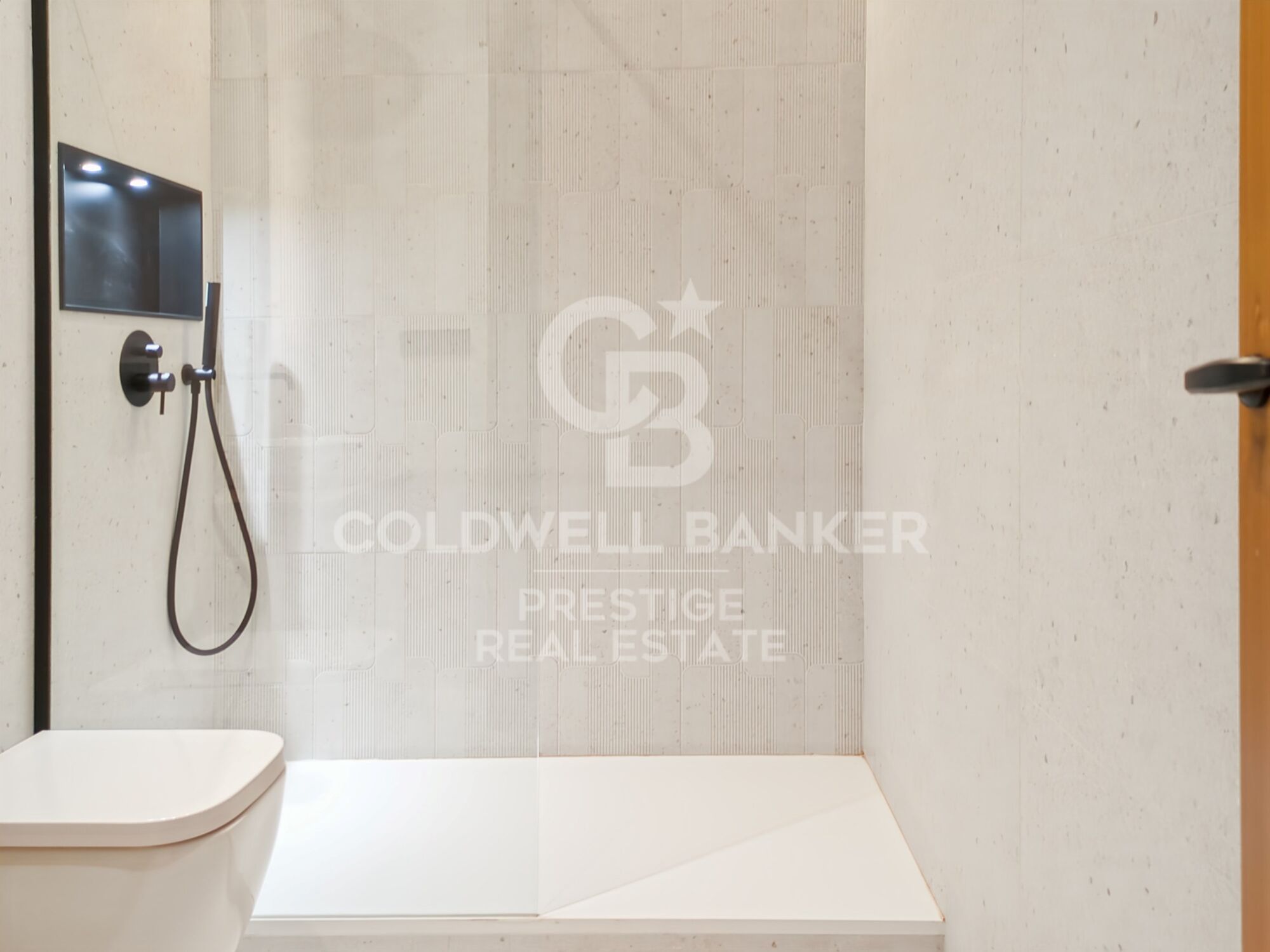 Spectacular apartment with a terrace in a classic building. 'cuadrado de oro. 'La Dreta de l'Eixample', Barcelona