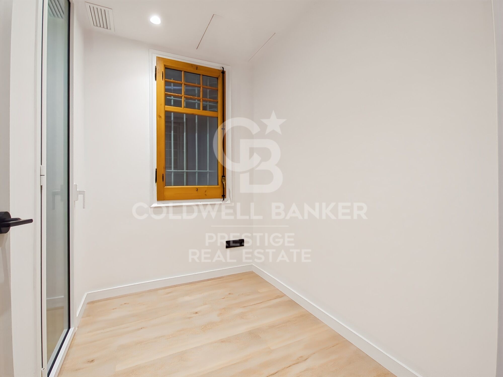 Spectacular apartment with a terrace in a classic building. 'cuadrado de oro. 'La Dreta de l'Eixample', Barcelona