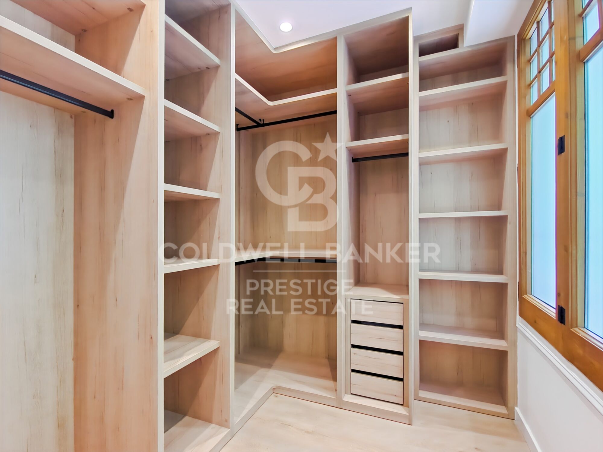 Spectacular apartment with a terrace in a classic building. 'cuadrado de oro. 'La Dreta de l'Eixample', Barcelona