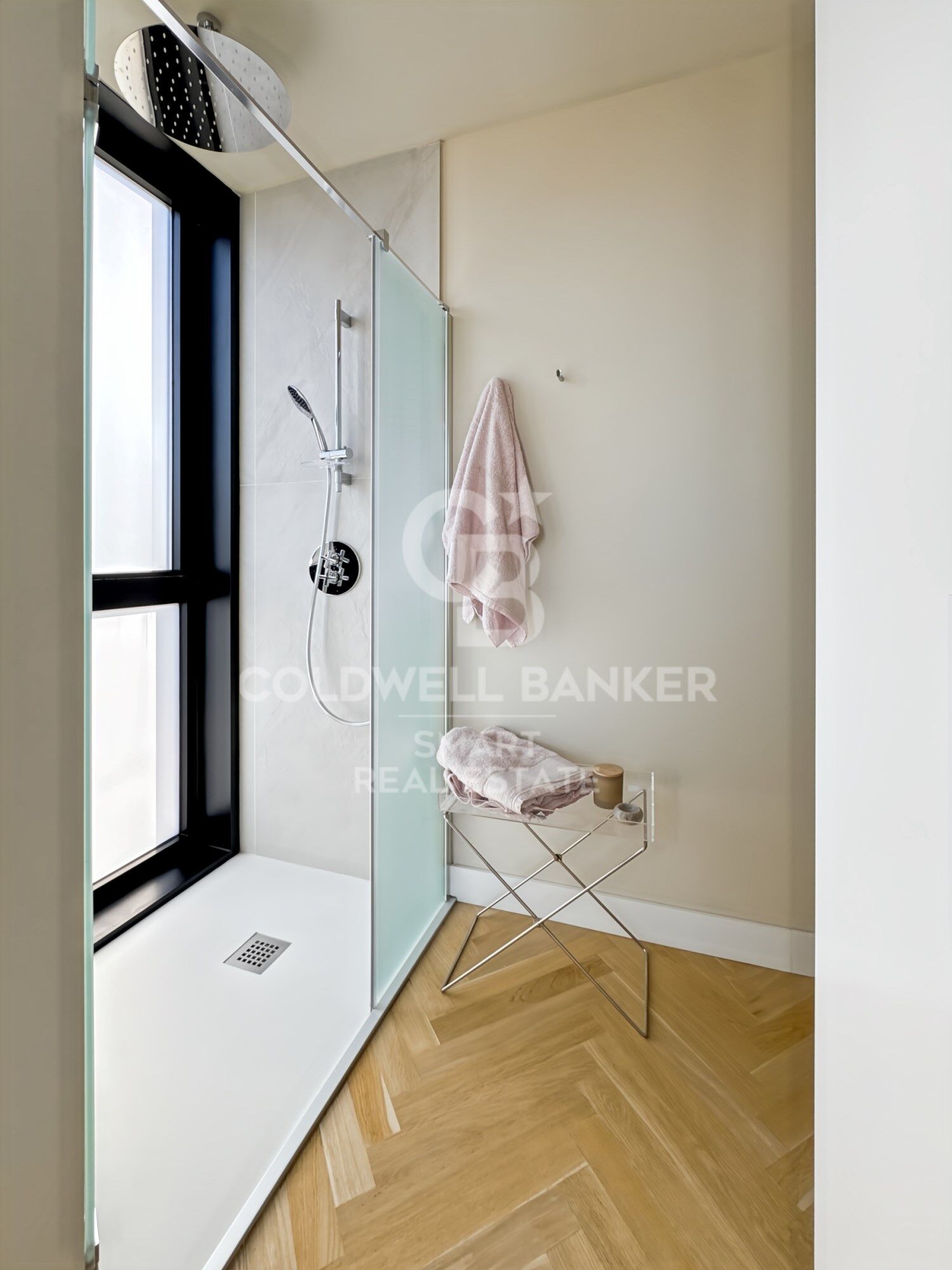 Neue Urbanisation Paraíso, Oleiros