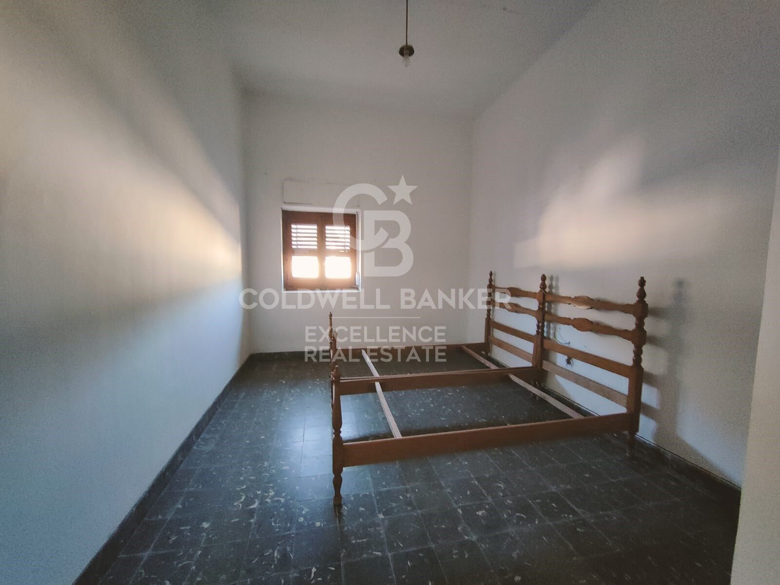 Maison Impressionnante à Montanejos à Rénover - Idéale pour un Projet Hôtelier