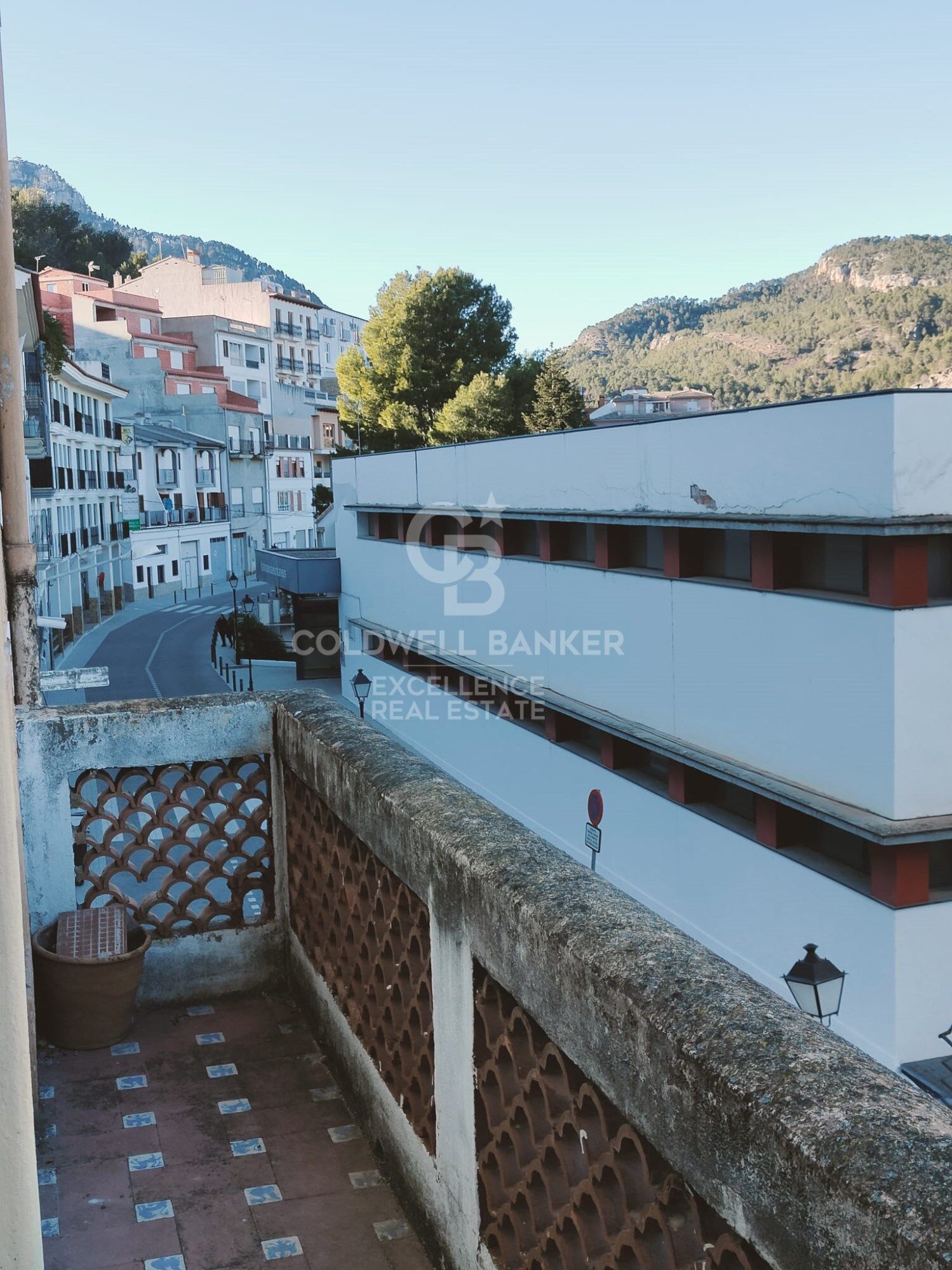 Beeindruckendes Haus in Montanejos zur Renovierung - Ideal für ein Hotelprojekt