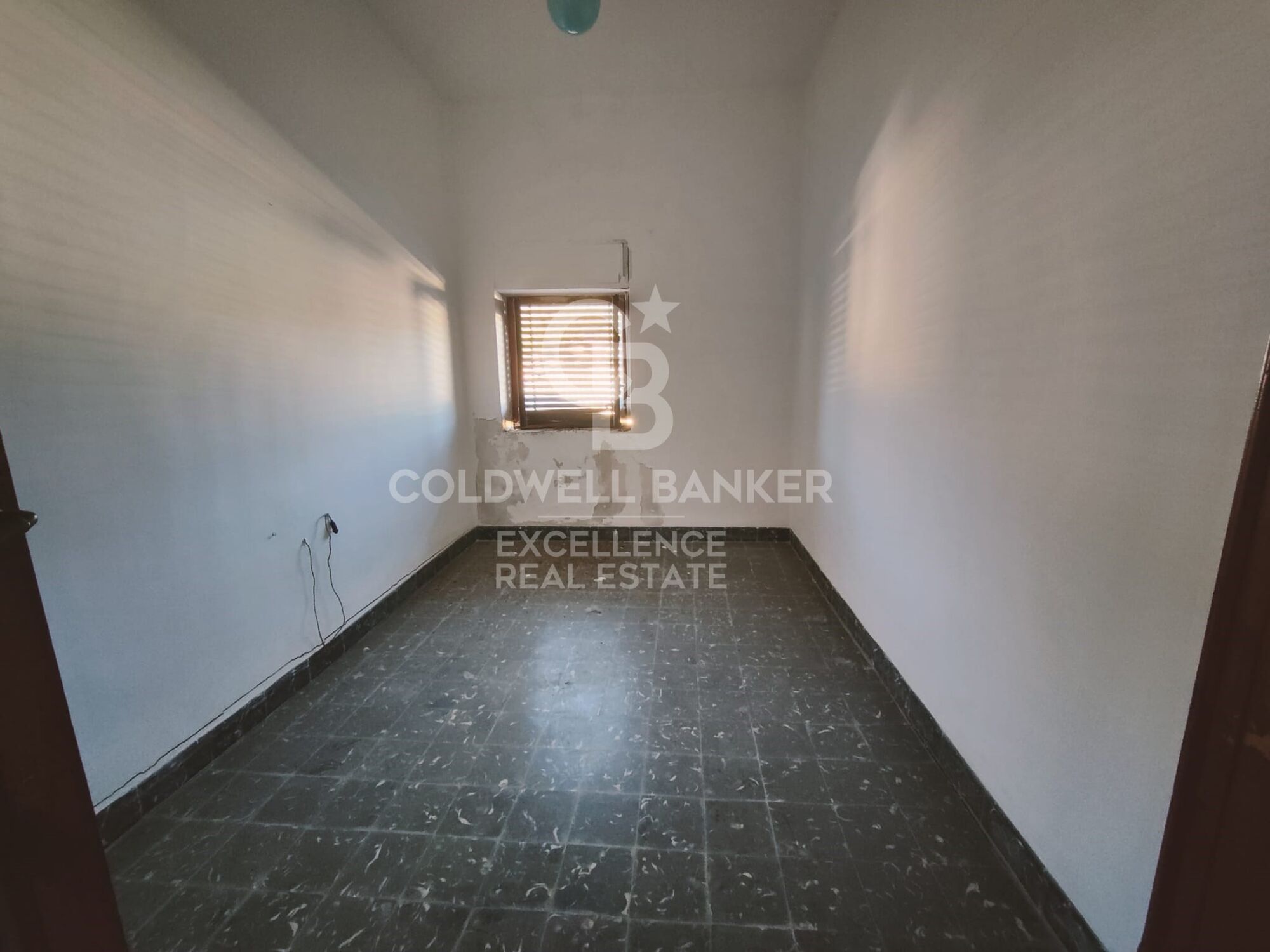 Impresionante casa en Montanejos para reformar, ideal para proyecto hotelero