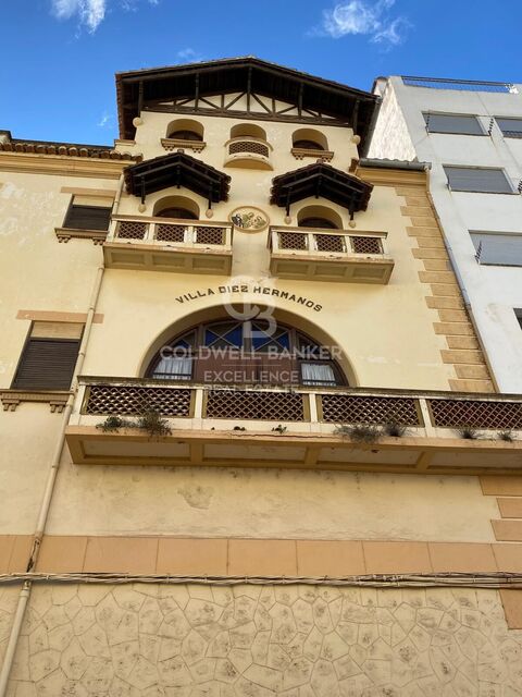 Impressive House in Montanejos to Renovate - Ideal for a Hotel Project