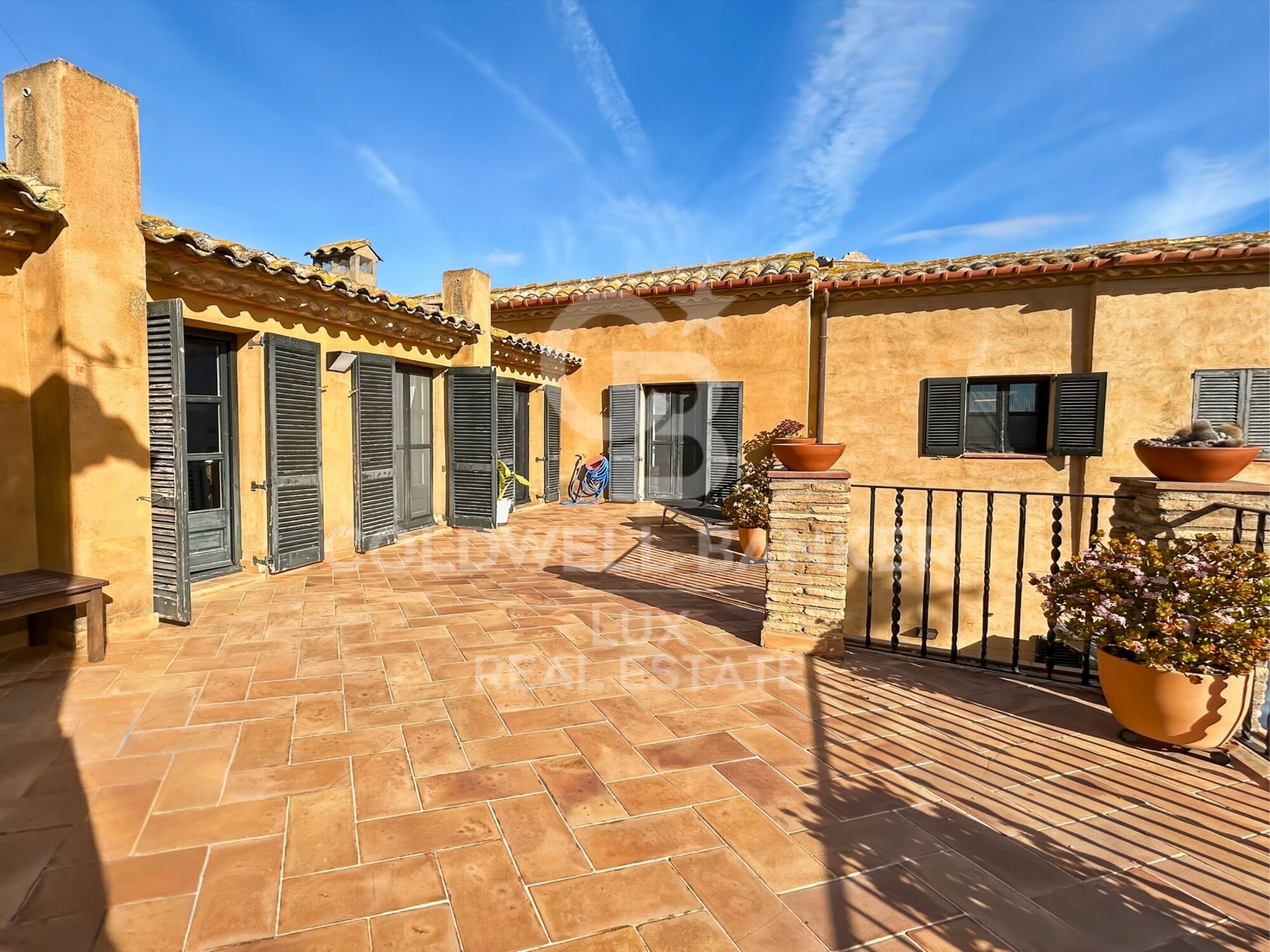 Élégante maison du XVIIIe siècle à vendre à Castelló d'Empúries, Costa Brava