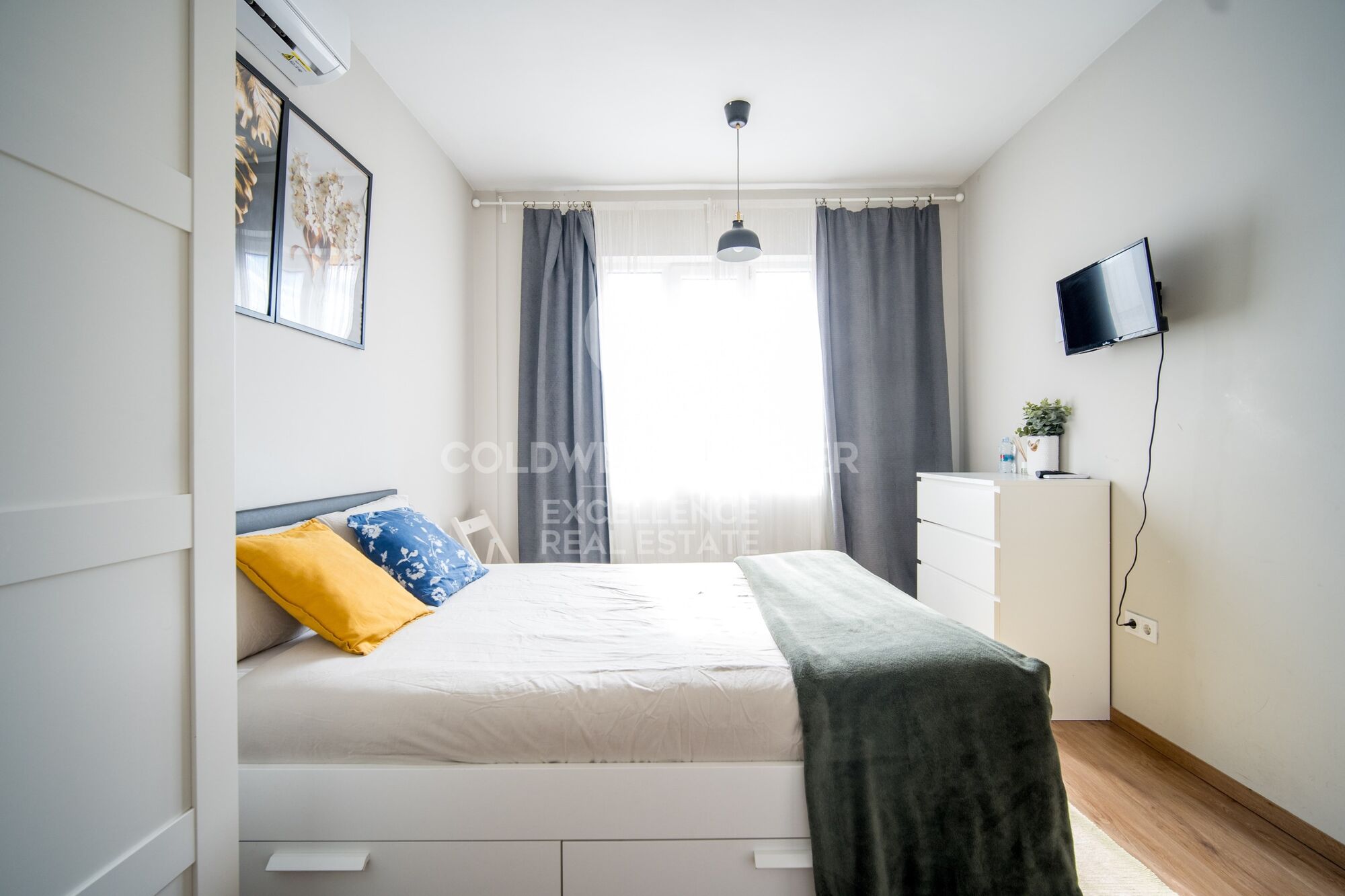 Hostal con licencia turística y rentabilidad del 10% en Valencia.