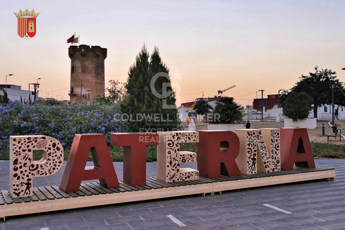 Tourist hostel with tourist license and 10% roi in Valencia.