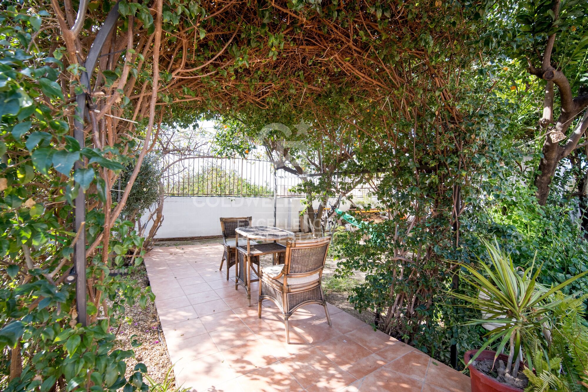 Auberge touristique avec licence et rentabilité de 10 % à Valence.