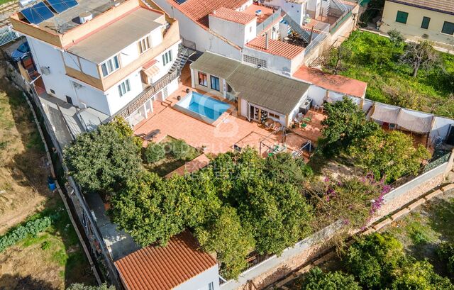 Auberge touristique avec licence et rentabilité de 10 % à Valence.