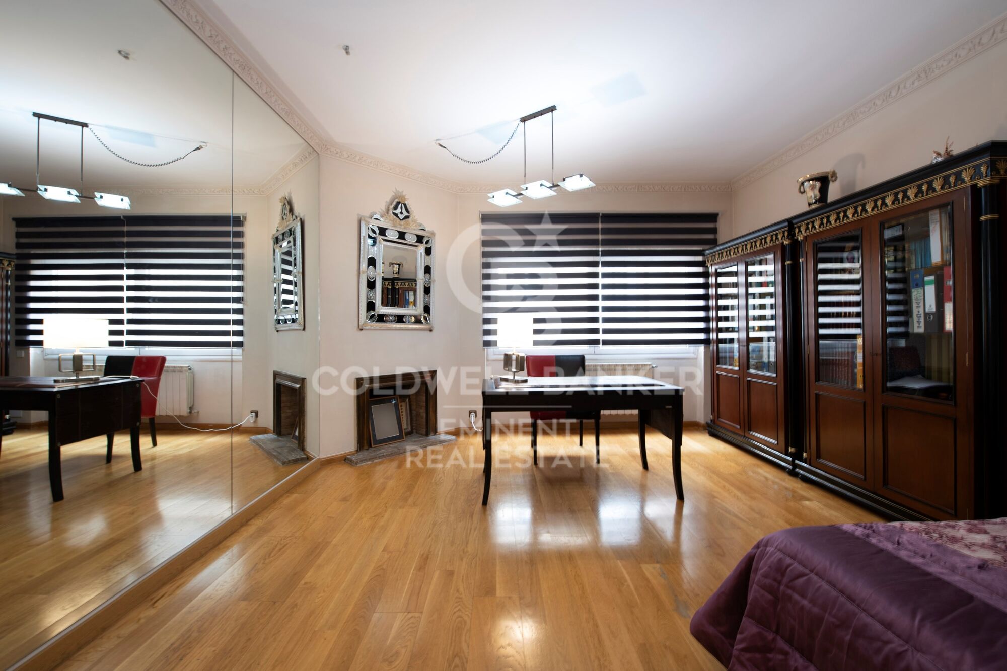 Prächtige Immobilie im Turó Park mit Parkplatz.