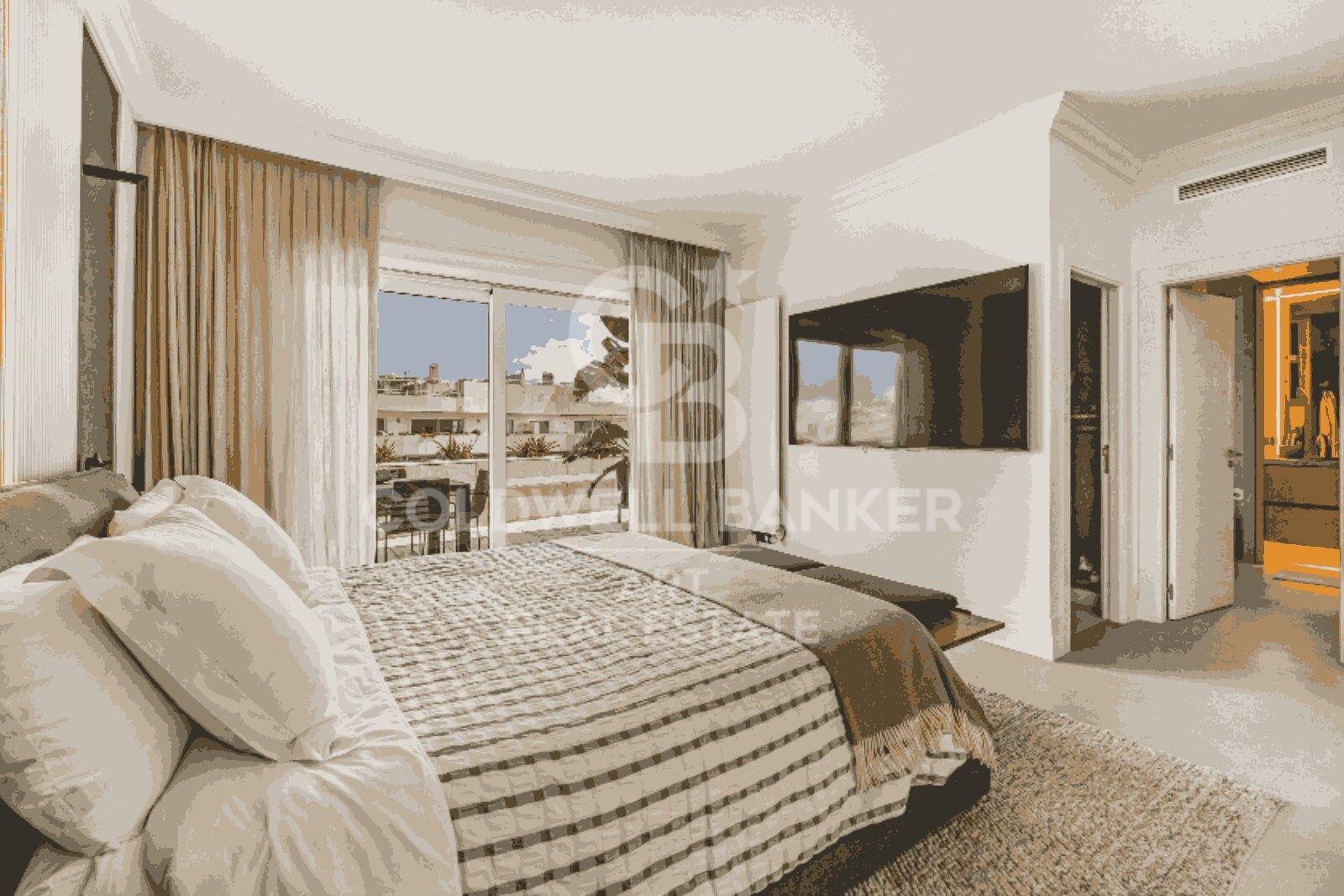 Impresionante ático en Puerto Banús