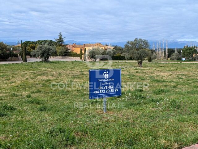 Constructible plot in the Golf de Peralada