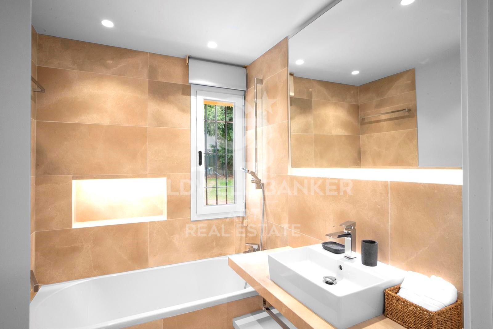 Beautiful beachside House in Marbella Golden Mile