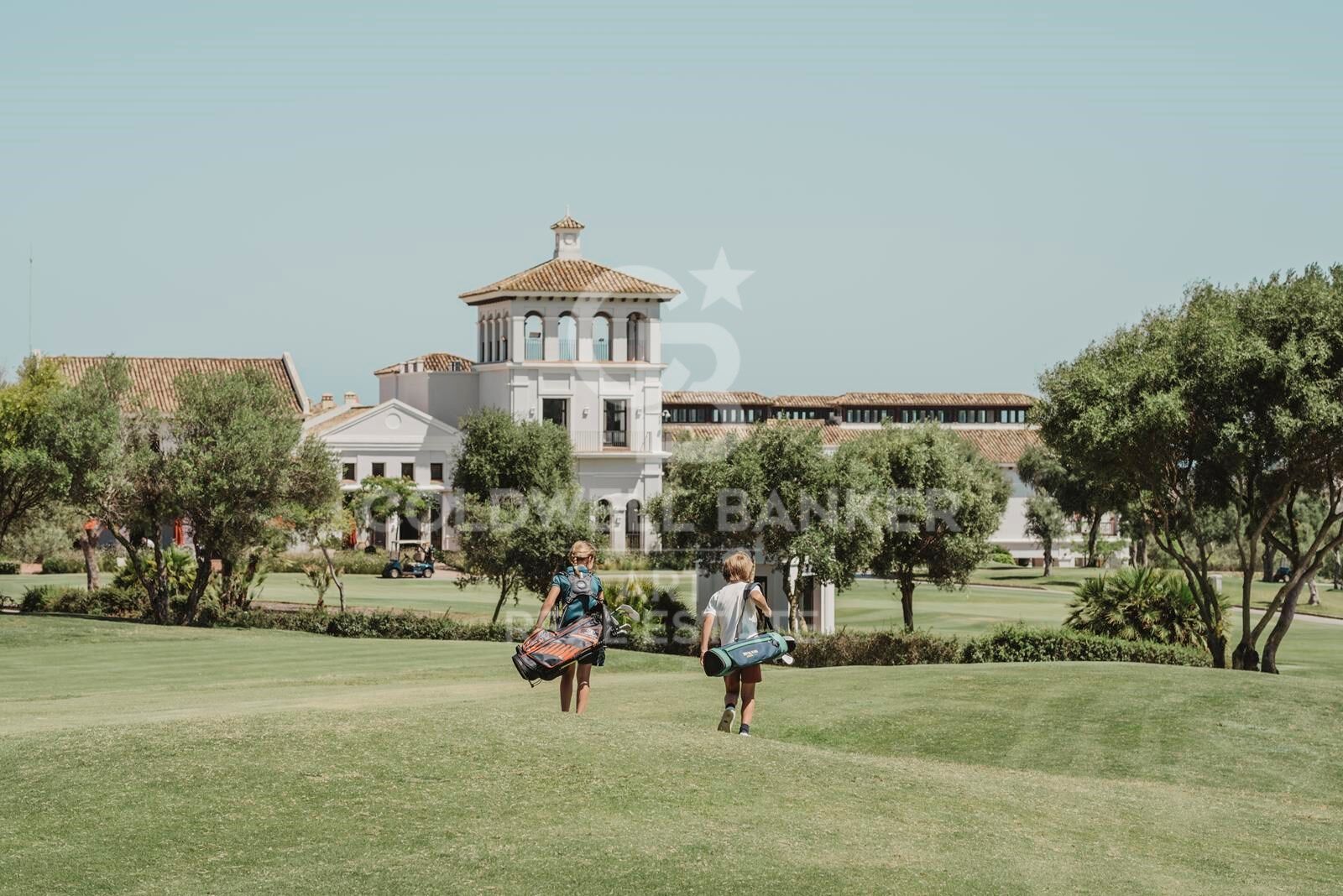 Siete parcelas únicas con impresionantes vistas a la costa de Sotogrande