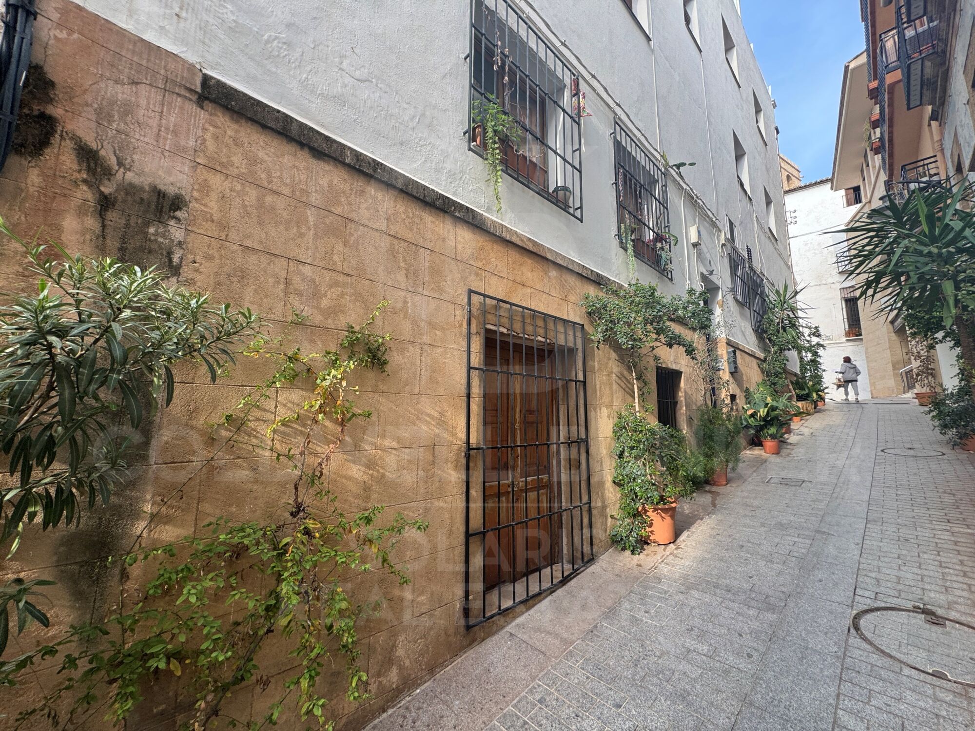 Haus im historischen Zentrum von Jávea für Boutique Hotel mit Dachterrasse mit Blick auf das Meer