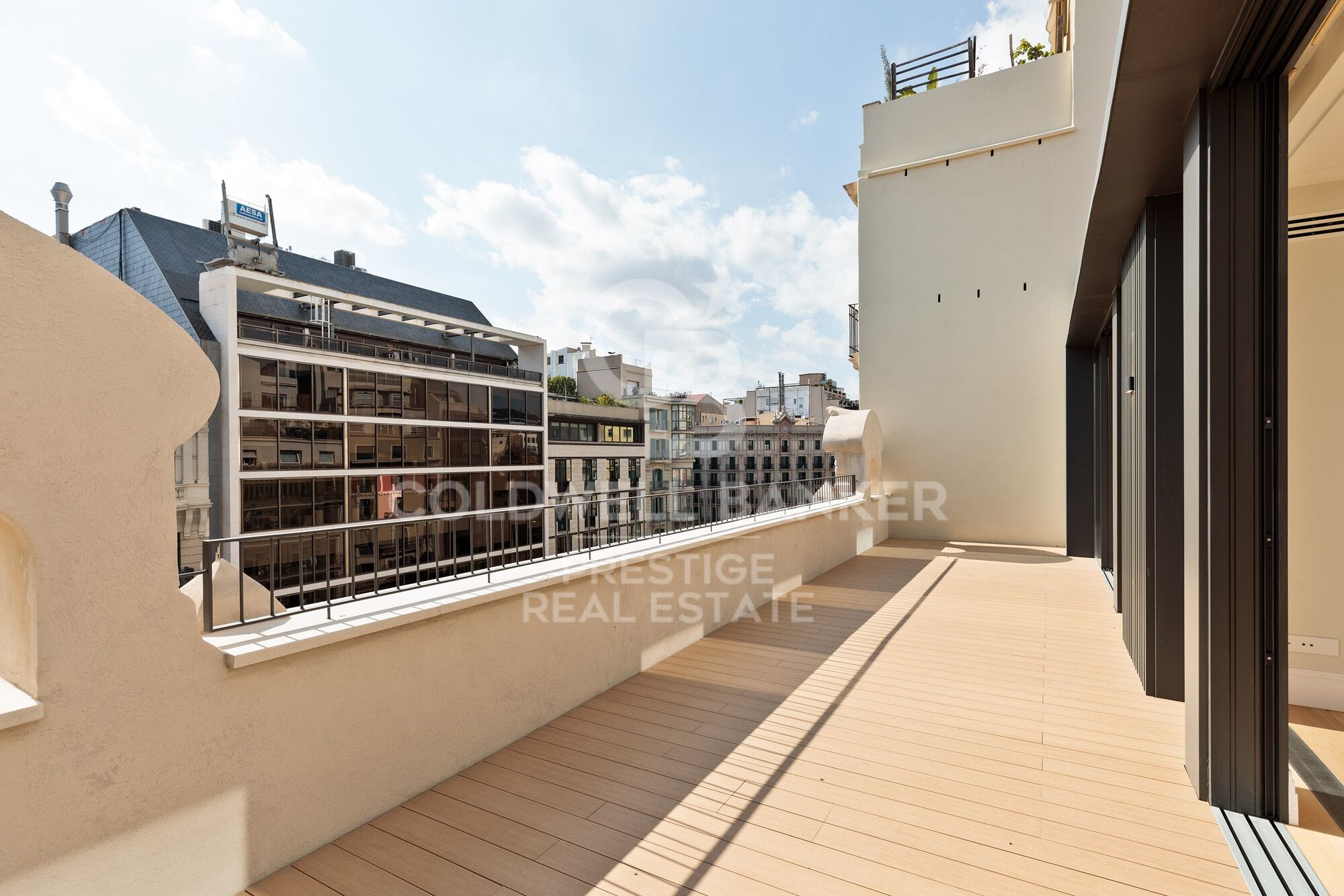 Luxury penthouse with terrace for sale in Barcelona