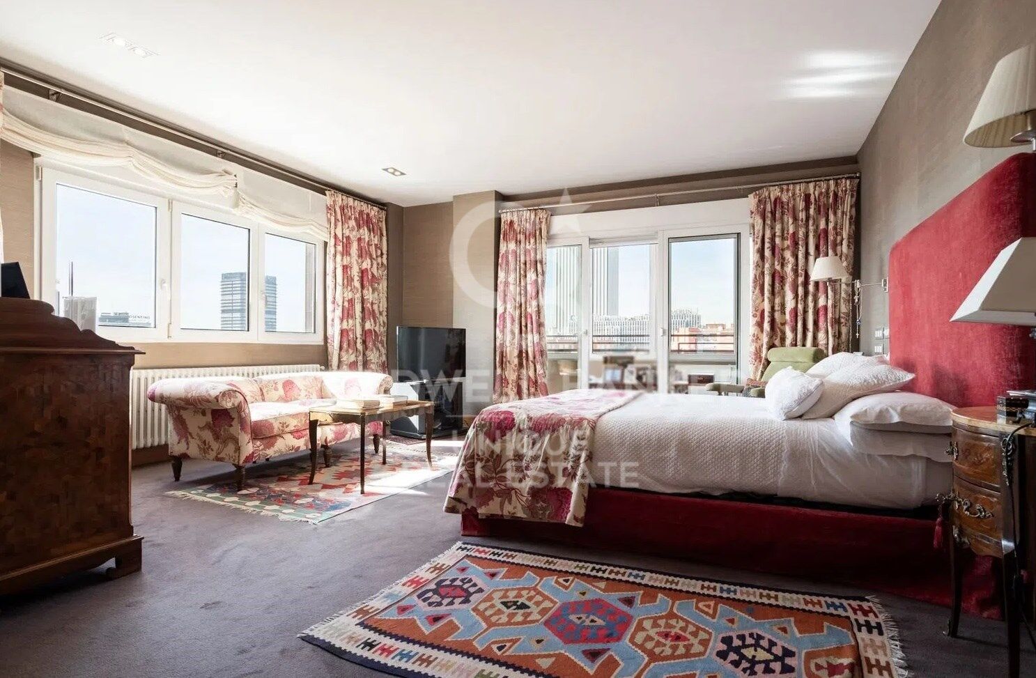 Spectacular luxury duplex in El Viso.