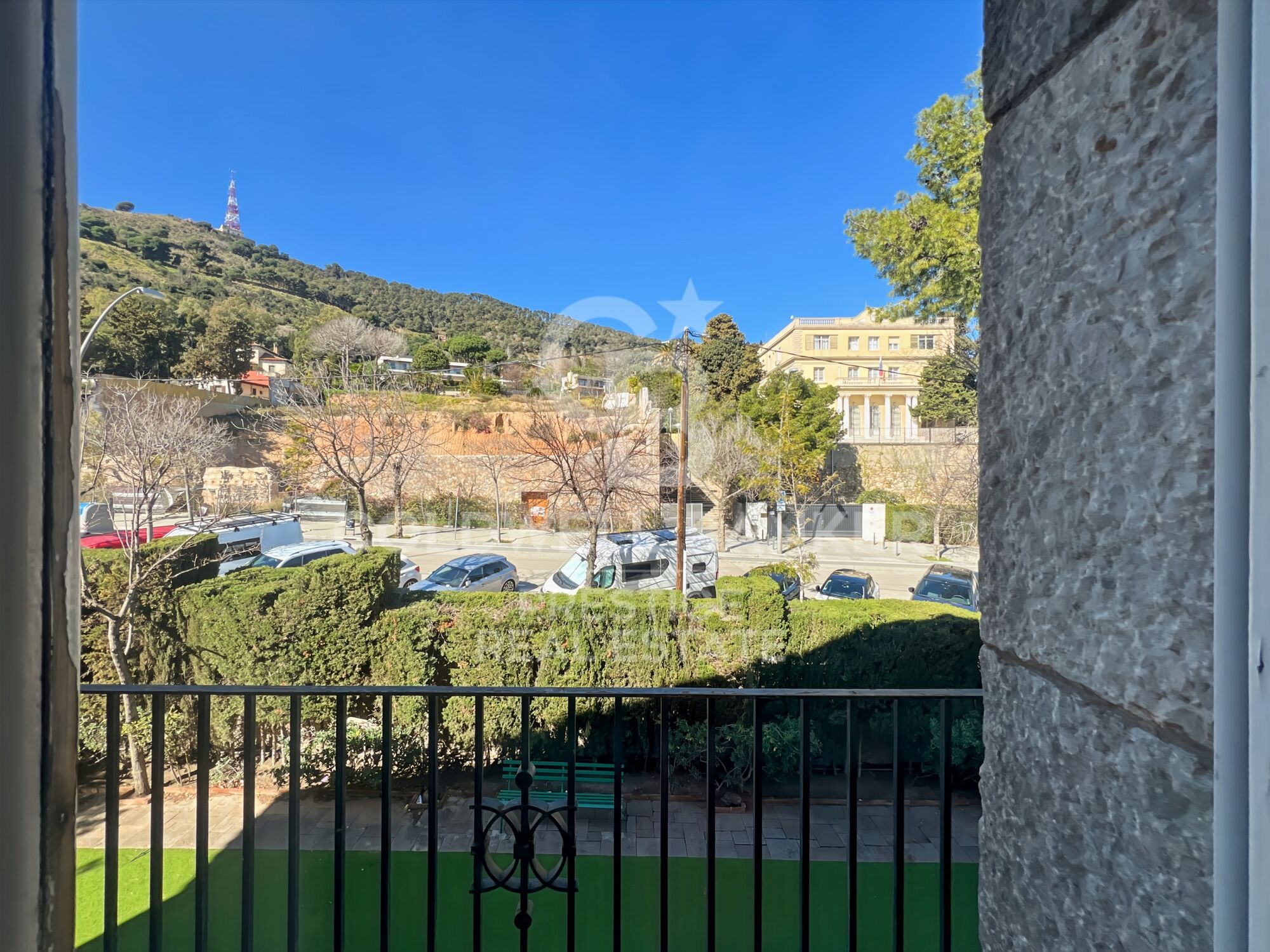 Casa en venta o alquiler en Pedralbes, ideal para consulado o escuela internacional