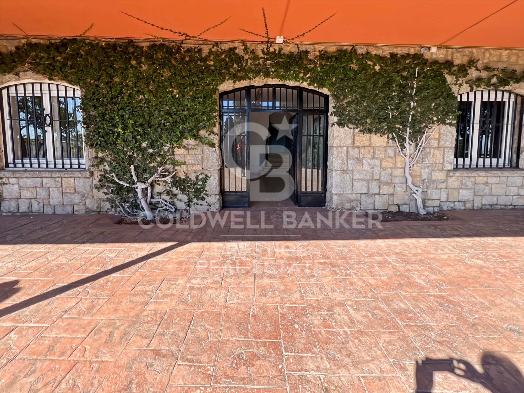 Casa en venta o alquiler en Pedralbes, ideal para consulado o escuela internacional