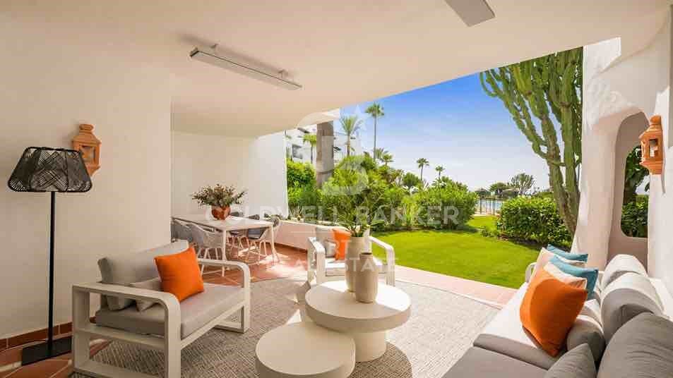 Exclusive ground floor apartment on Costalita, Estepona