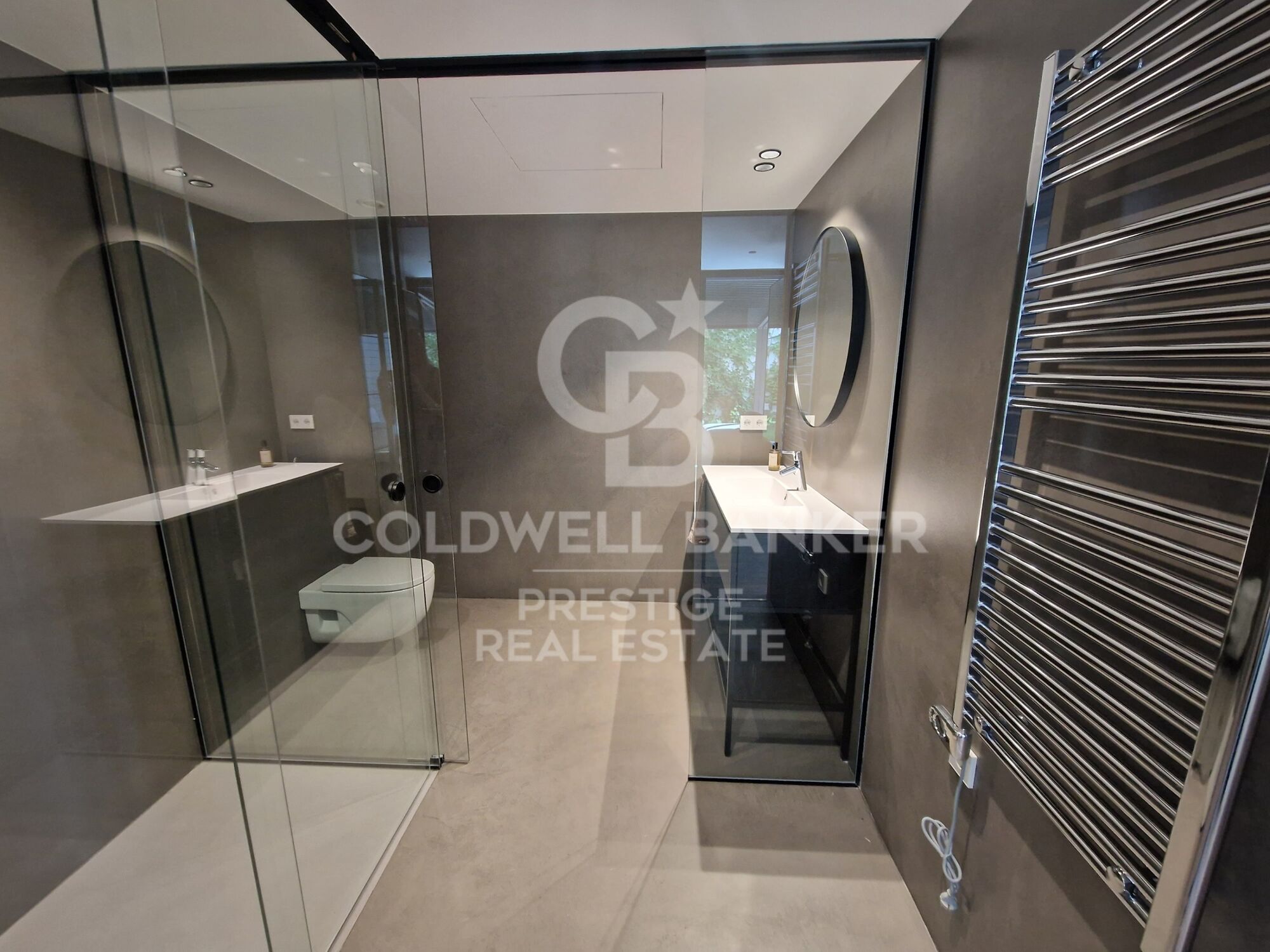 Loft de lujo en venta con jardín de 86m2 en edificio emblemático recién renovado.