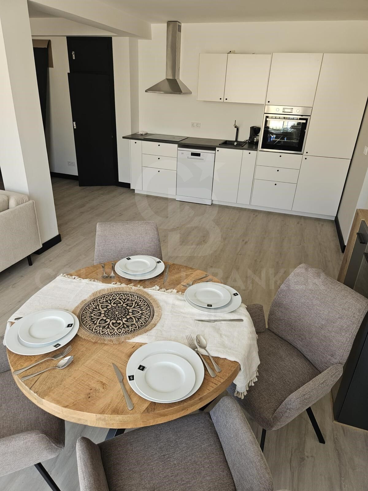 Tu refugio junto al mar: Elegancia y confort en Jávea