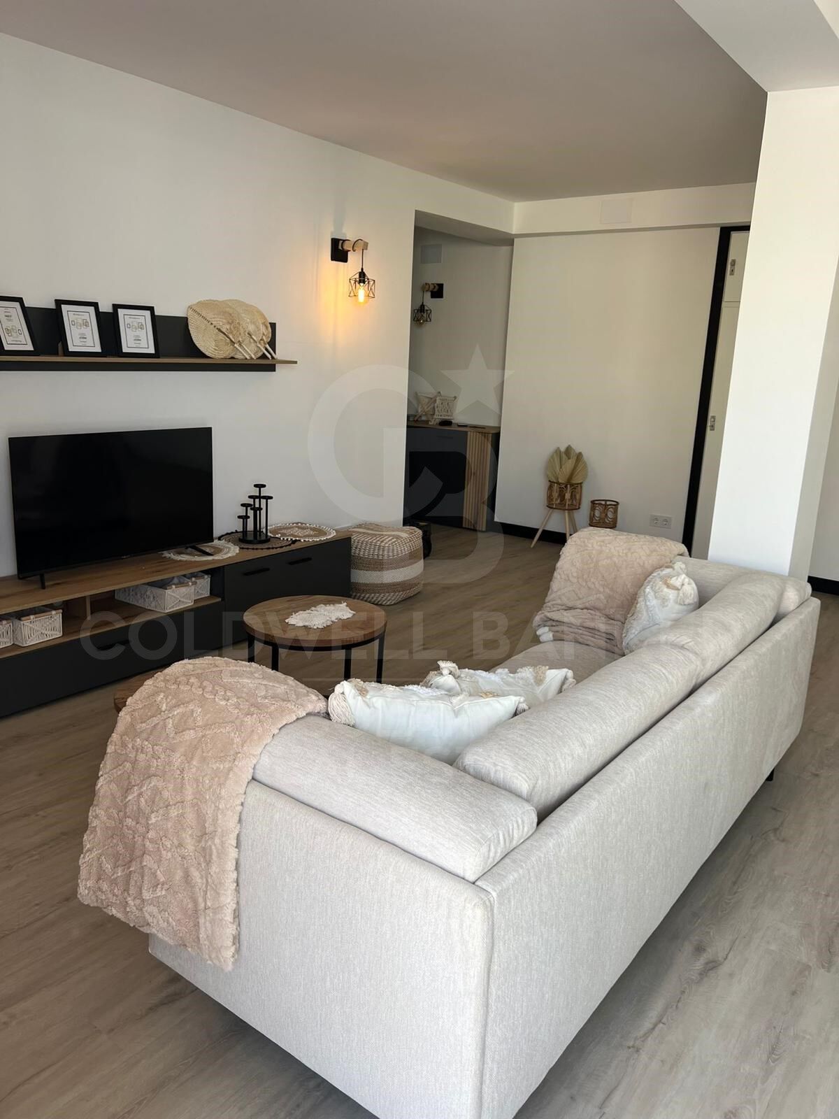 Tu refugio junto al mar: Elegancia y confort en Jávea