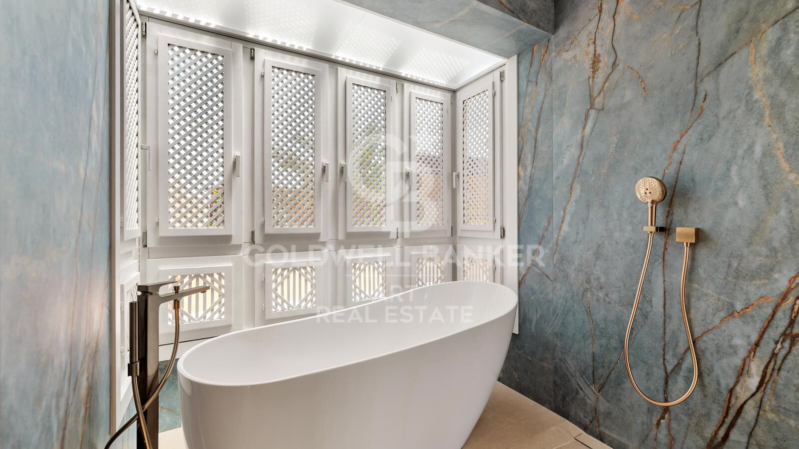 Exklusives Duplex-Penthouse in der Urbanisation La Morera, Reserva de los Monteros, Marbella